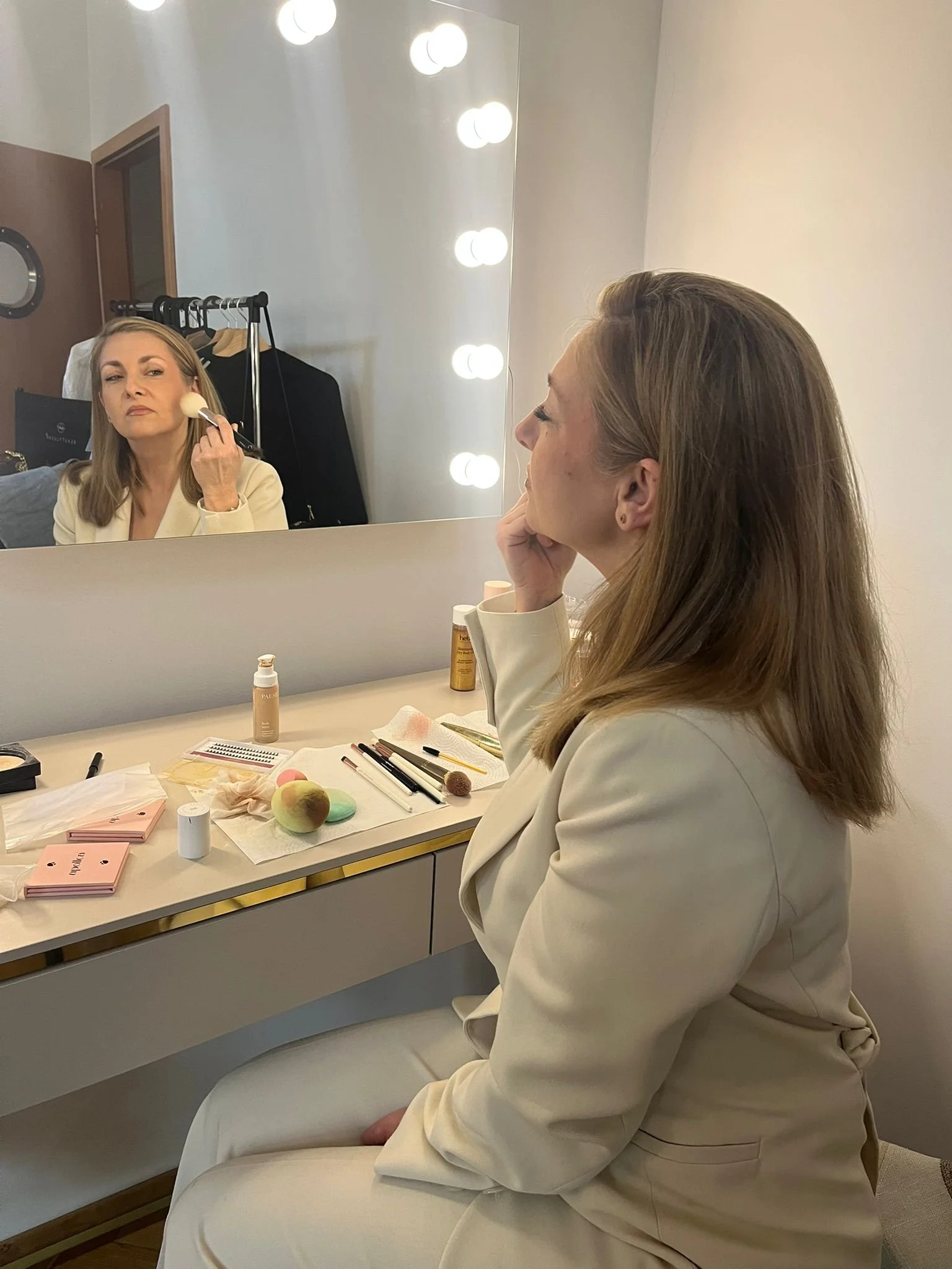 Nauka podstaw makijażu