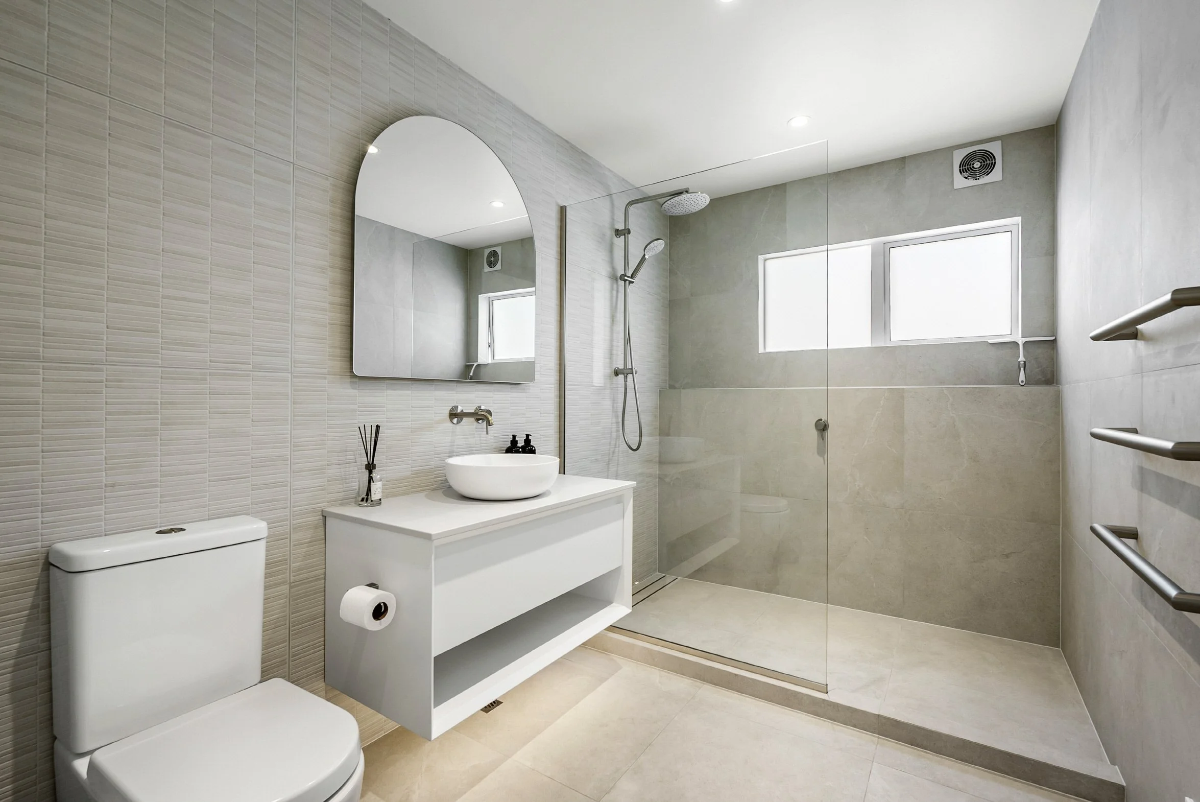 Cheltenham Apartment