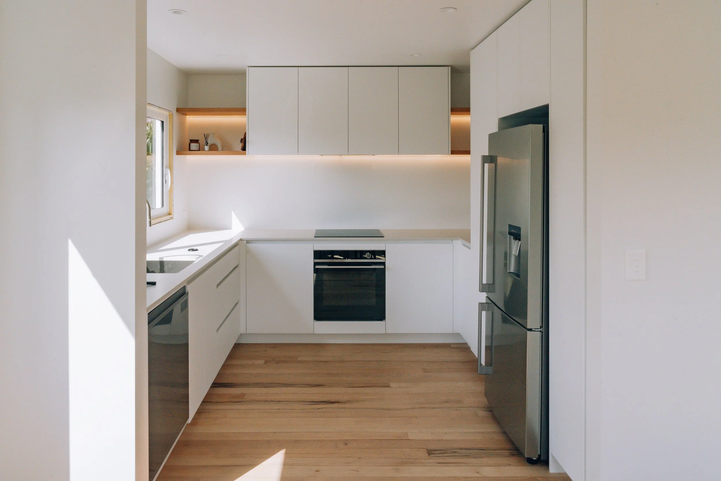 Cheltenham Apartment Kitchen.jpg