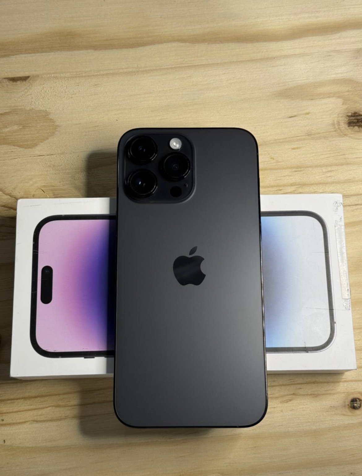 iPhone 15 Pro Max
