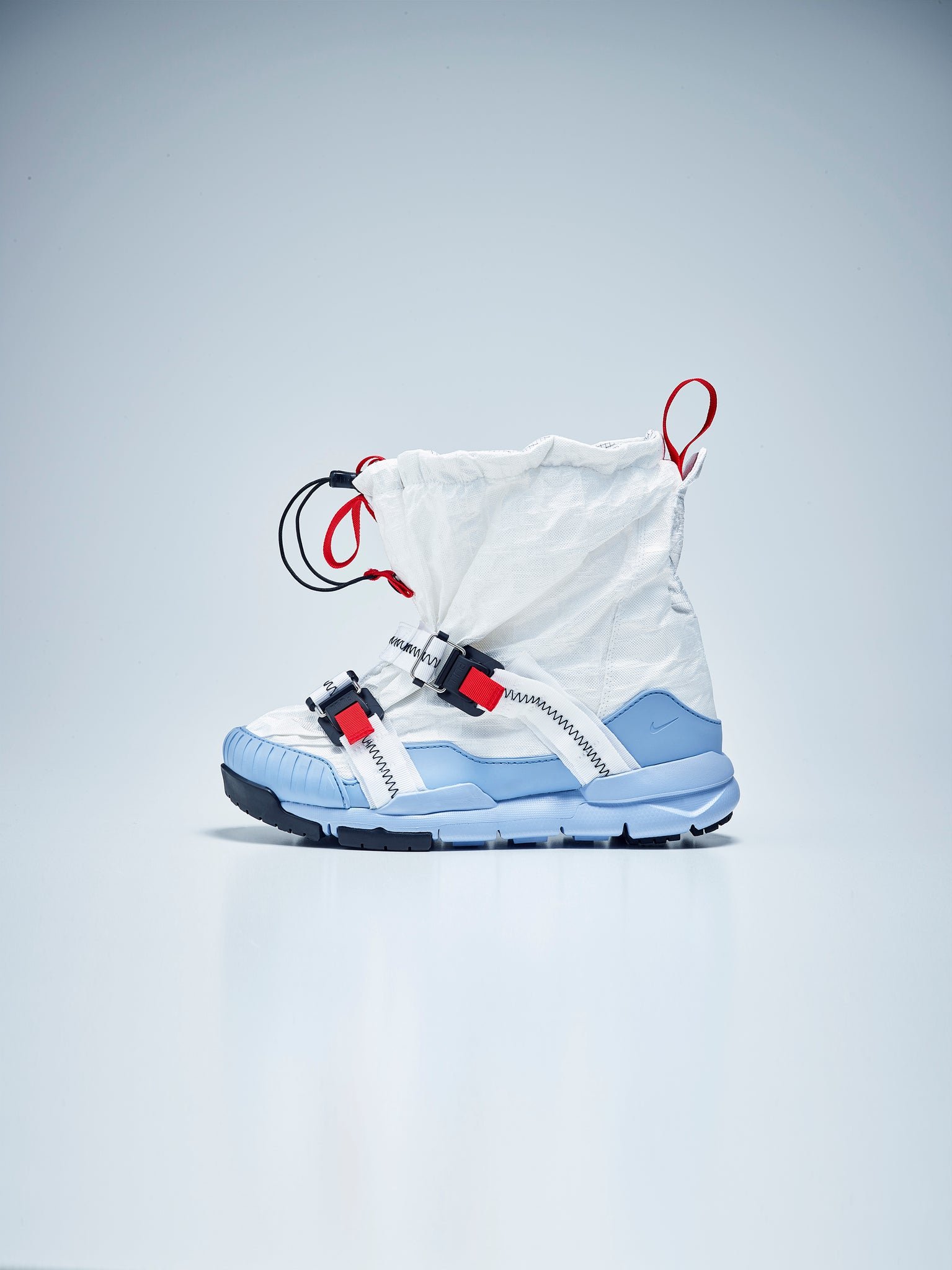 Tom_Sachs_NikeCraft_Mars_Yard_Overshoe_03_S_1024x1024@2x.jpg