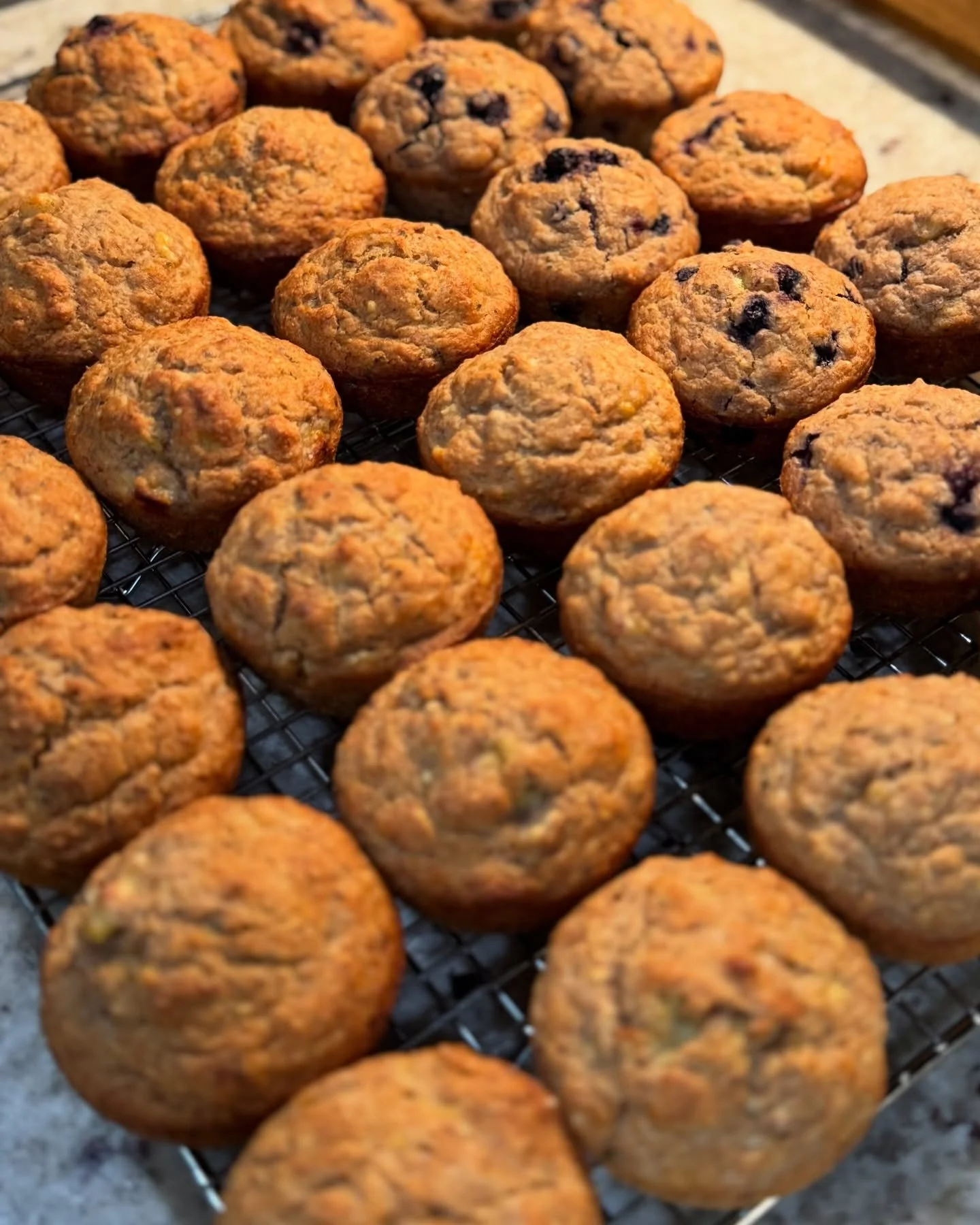 🥞Breakfast prep for the week! 

🌿One of the fastest ways to derail our homeschool day is to not have a plan for breakfast. These kids wake up HUNGRY, which quickly turns to HANGRY if you play around with their food. And in all honesty-I&rsquo;m the