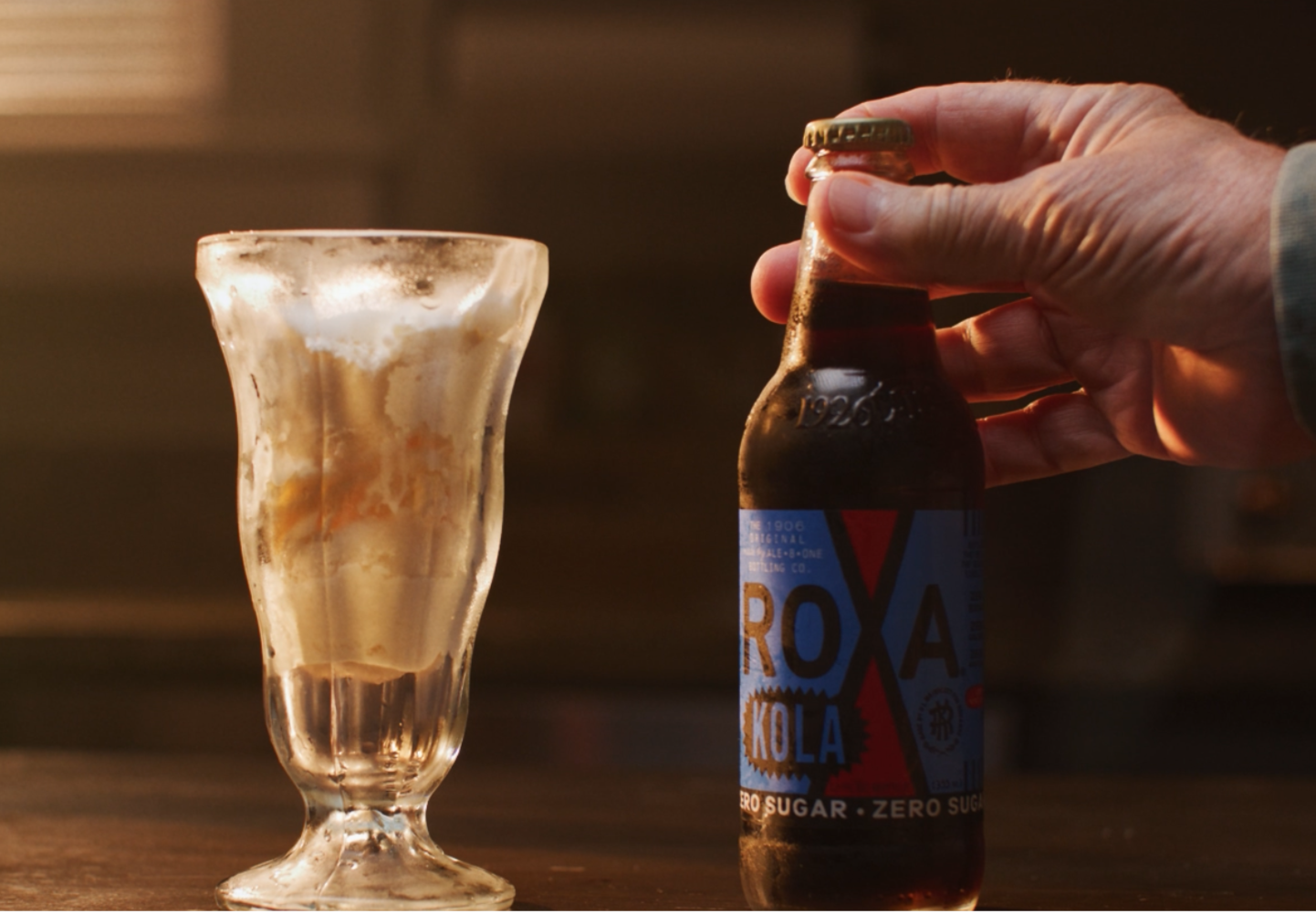 Ale8 "Roxa Cola" | Commercial