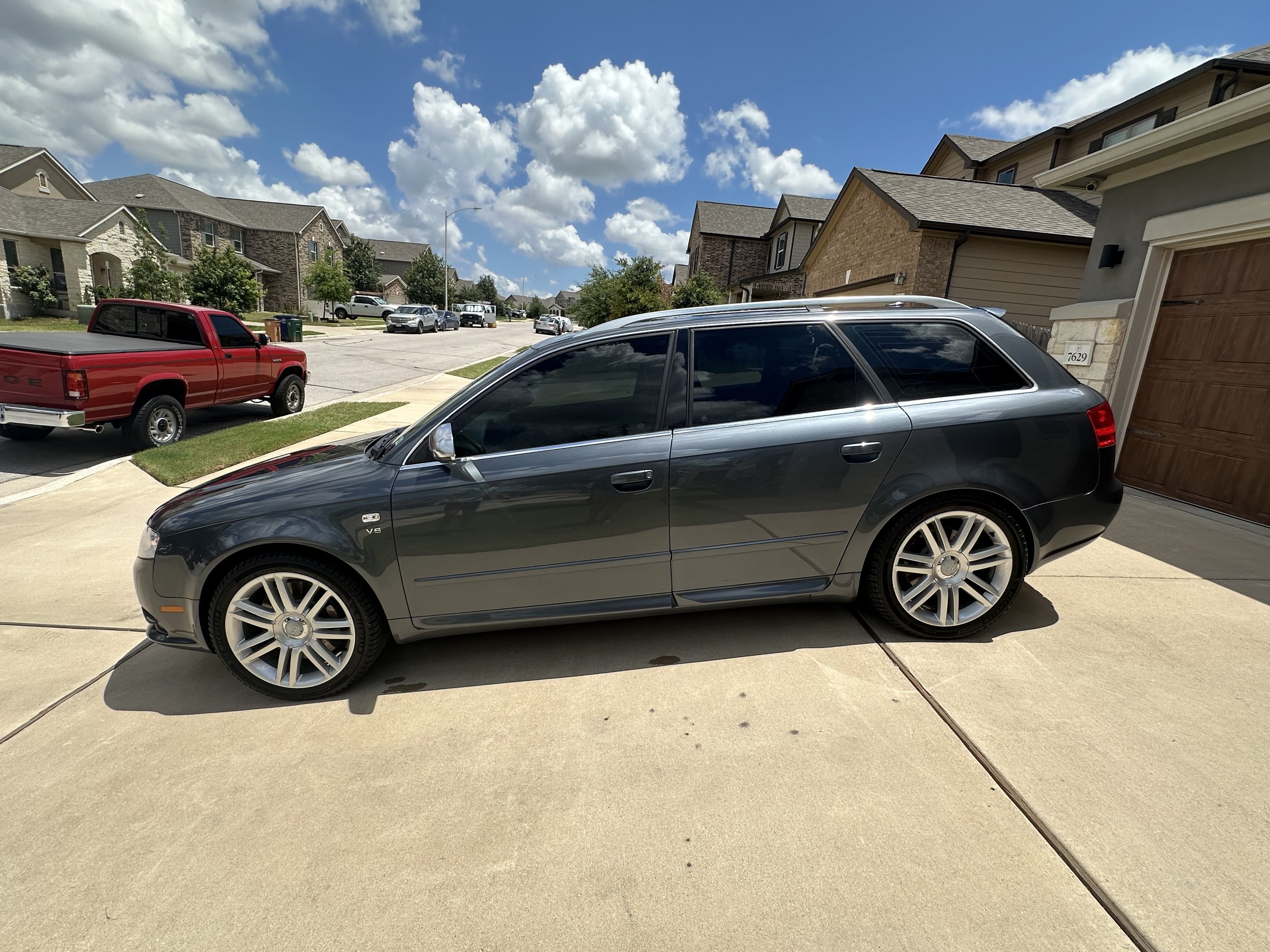 2007 Audi S4 Avant Exterior detail and Clay bar