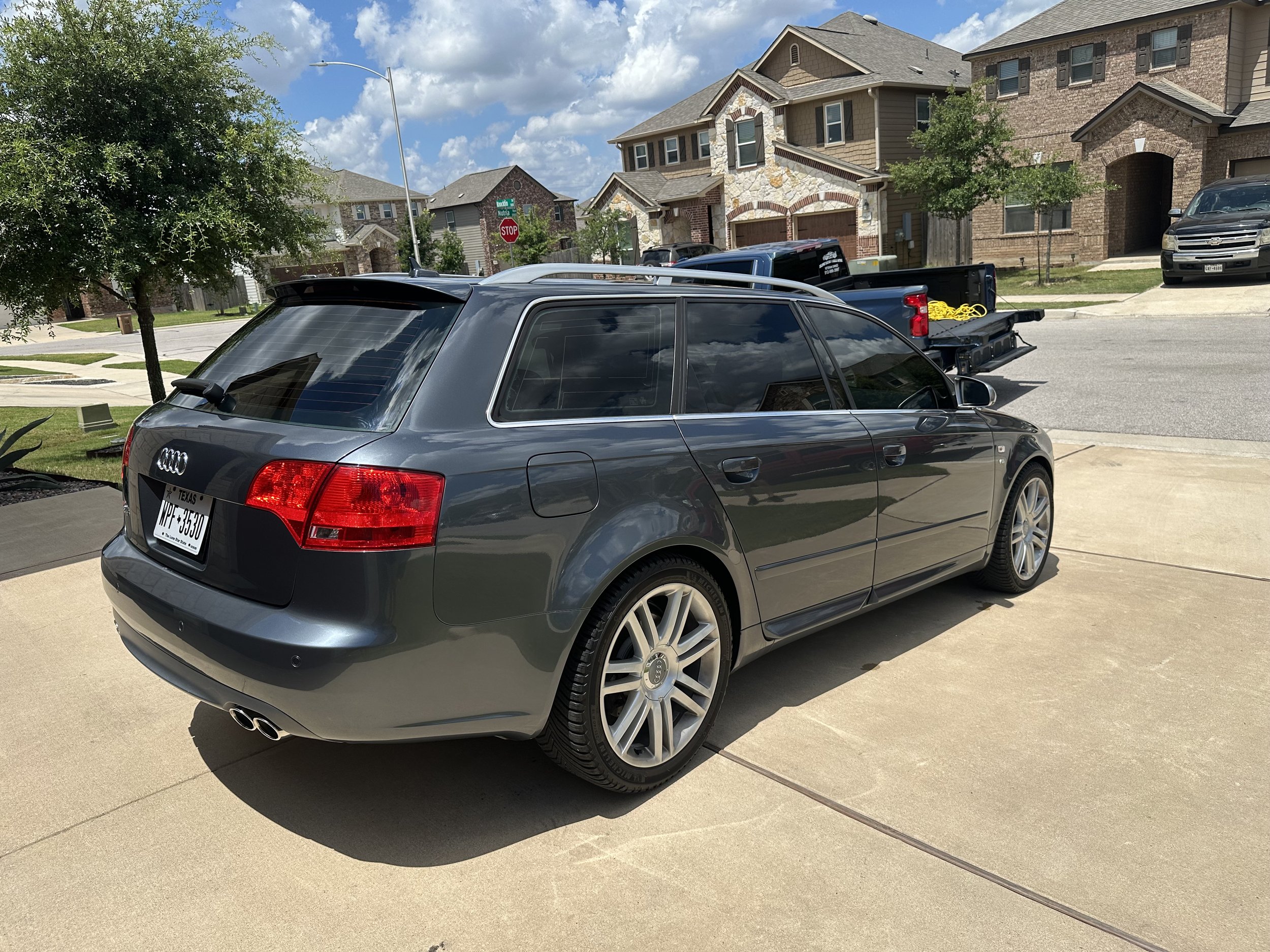 2007 Audi S4 Avant Exterior detail and Clay bar