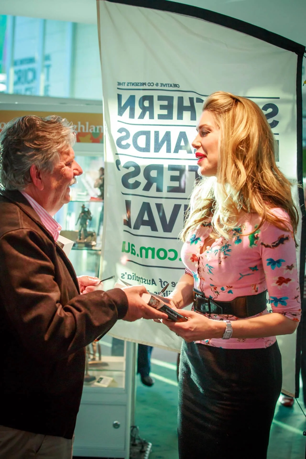 2015-SWF-Tara-Moss_5D3_0408.jpg