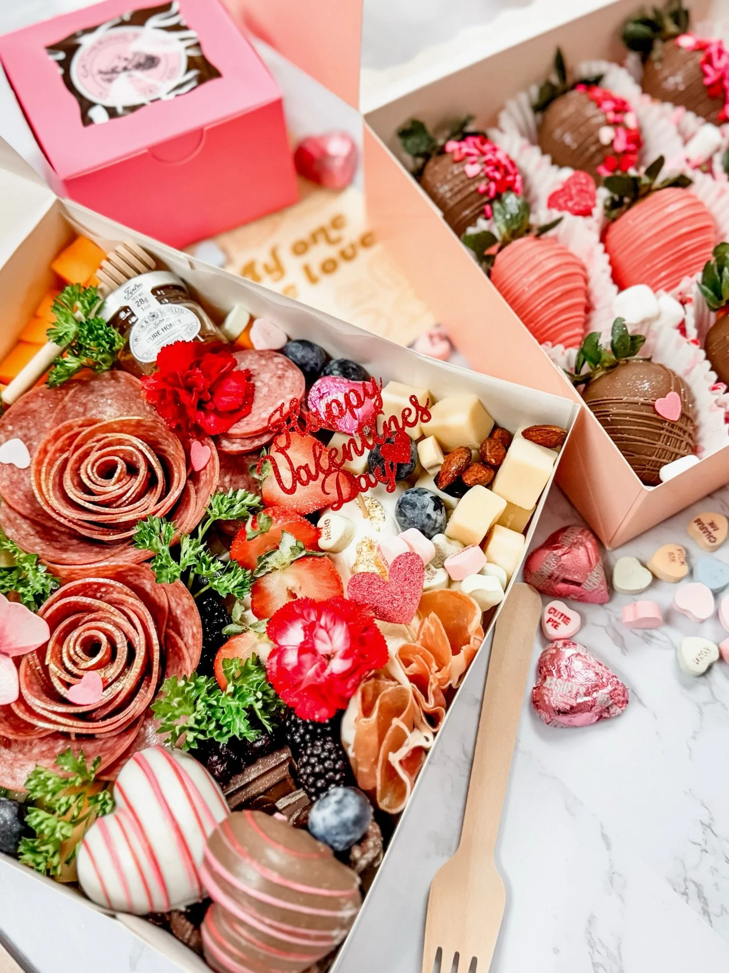 ❤️It&rsquo;s back! Our most popular special ❤️
Our Valentine&rsquo;s Day box is officially here; thoughtfully curated with artisan cheeses, premium meats, seasonal sweets, and festive details you all wait for every year.
This special includes a small