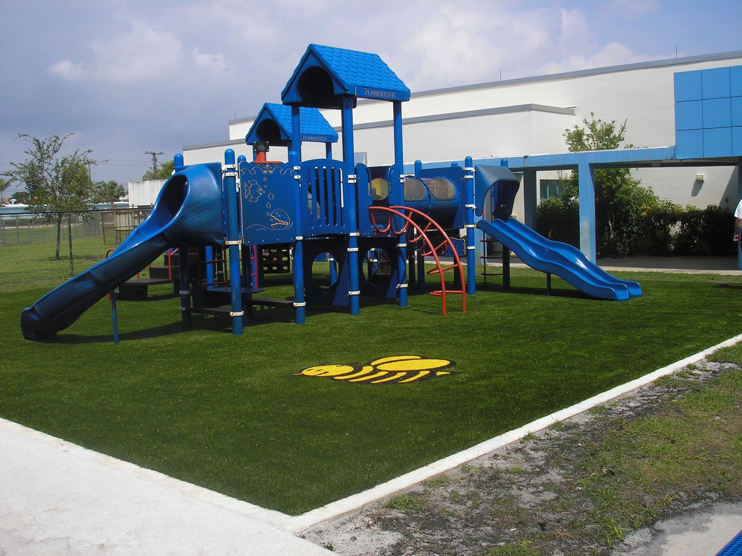 heritage-synthetic-turf-playground-5.JPG