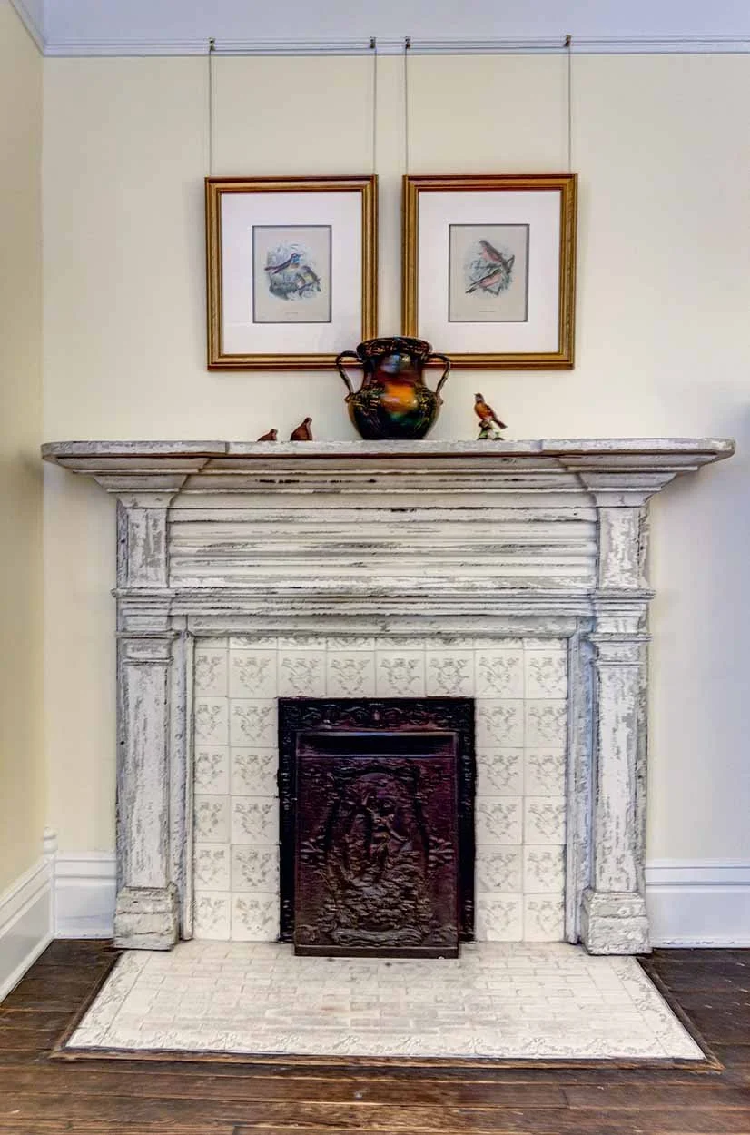 isabellas__fireplace.jpg