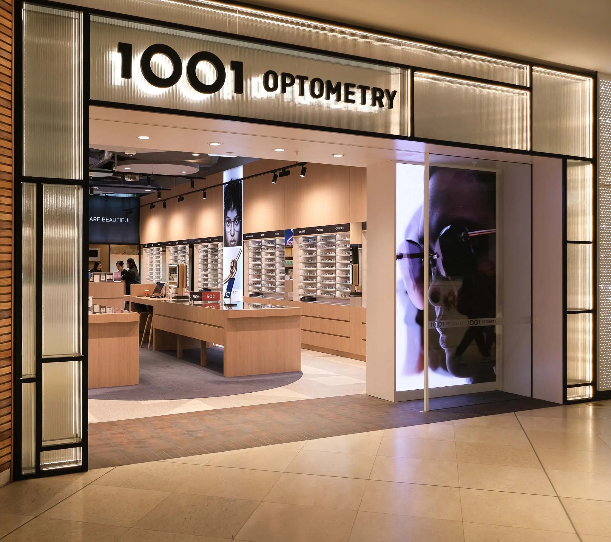 Retail Store Design in Optometry and Fashion Sunglasses