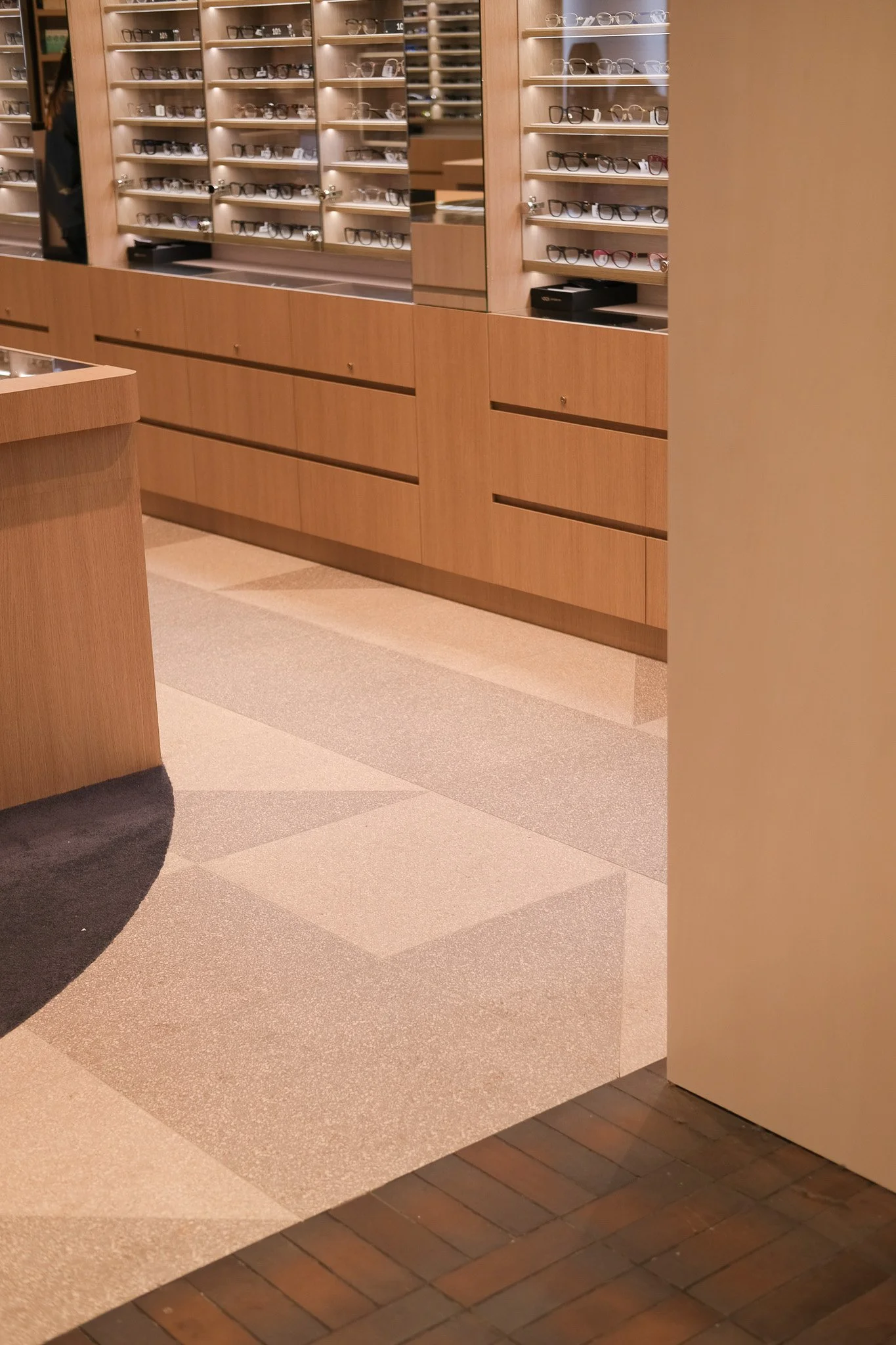 TGI_1001_Retail Interior Design_09.jpg