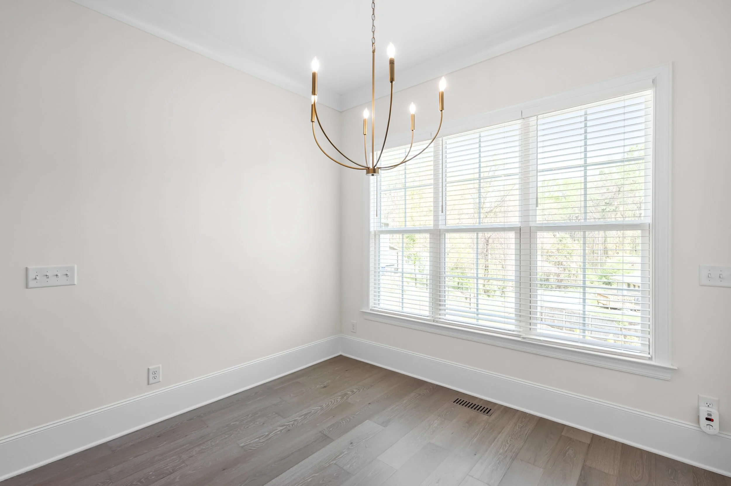 side room 2.jpg