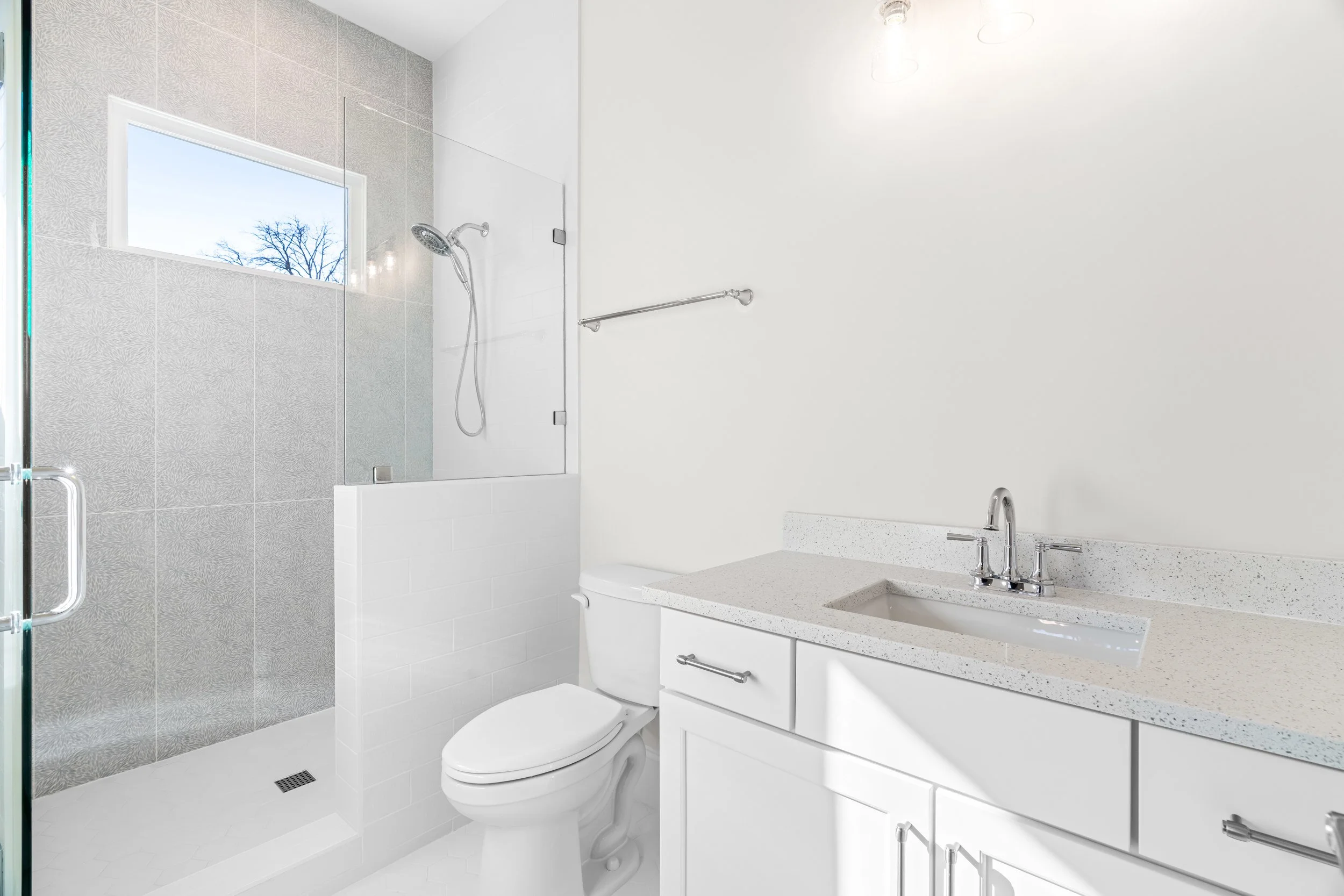 Bathroom2.jpg