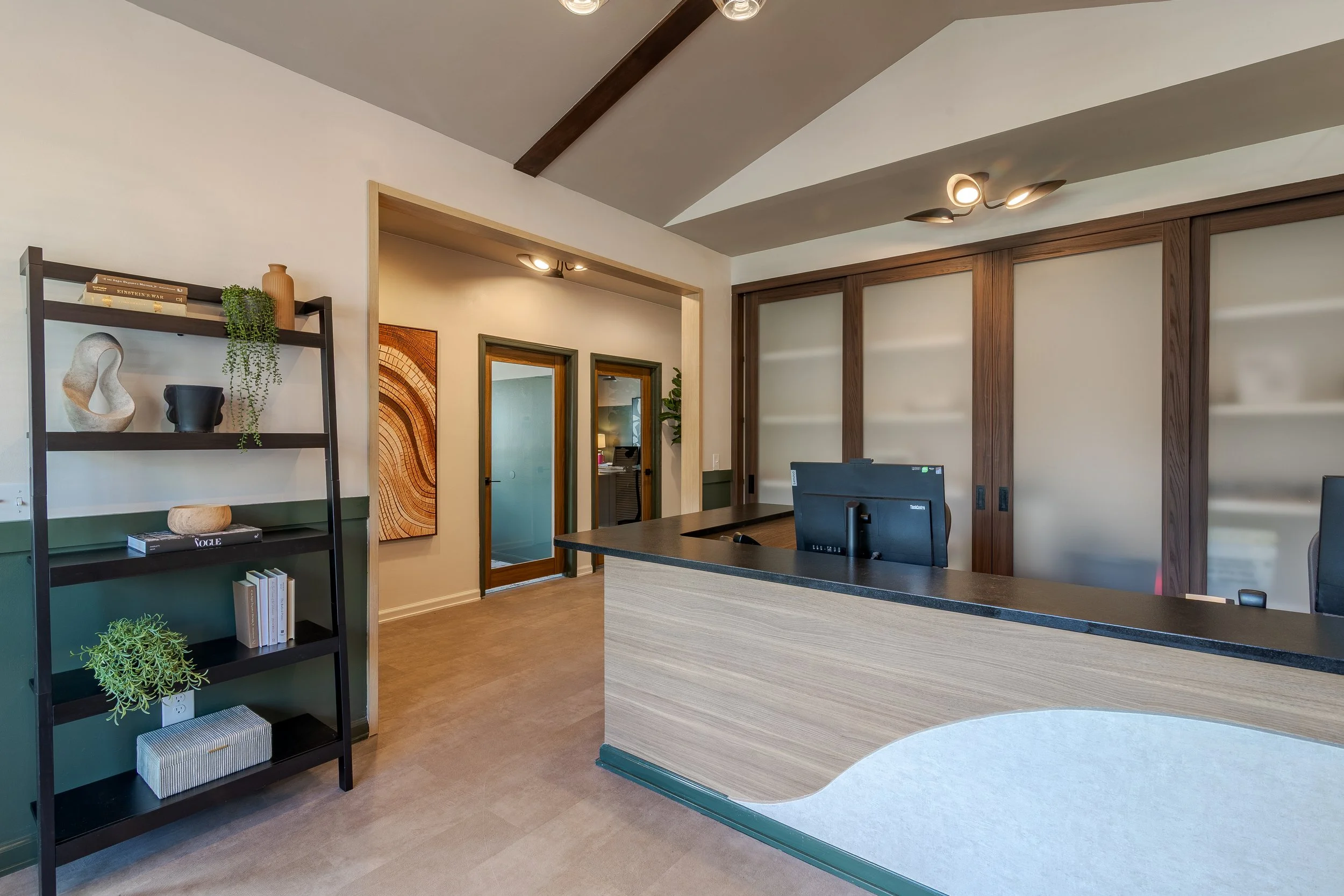 Leasing-Office-The-Vine-at-Bermuda-Run-Apartments-Near-GSU.jpg