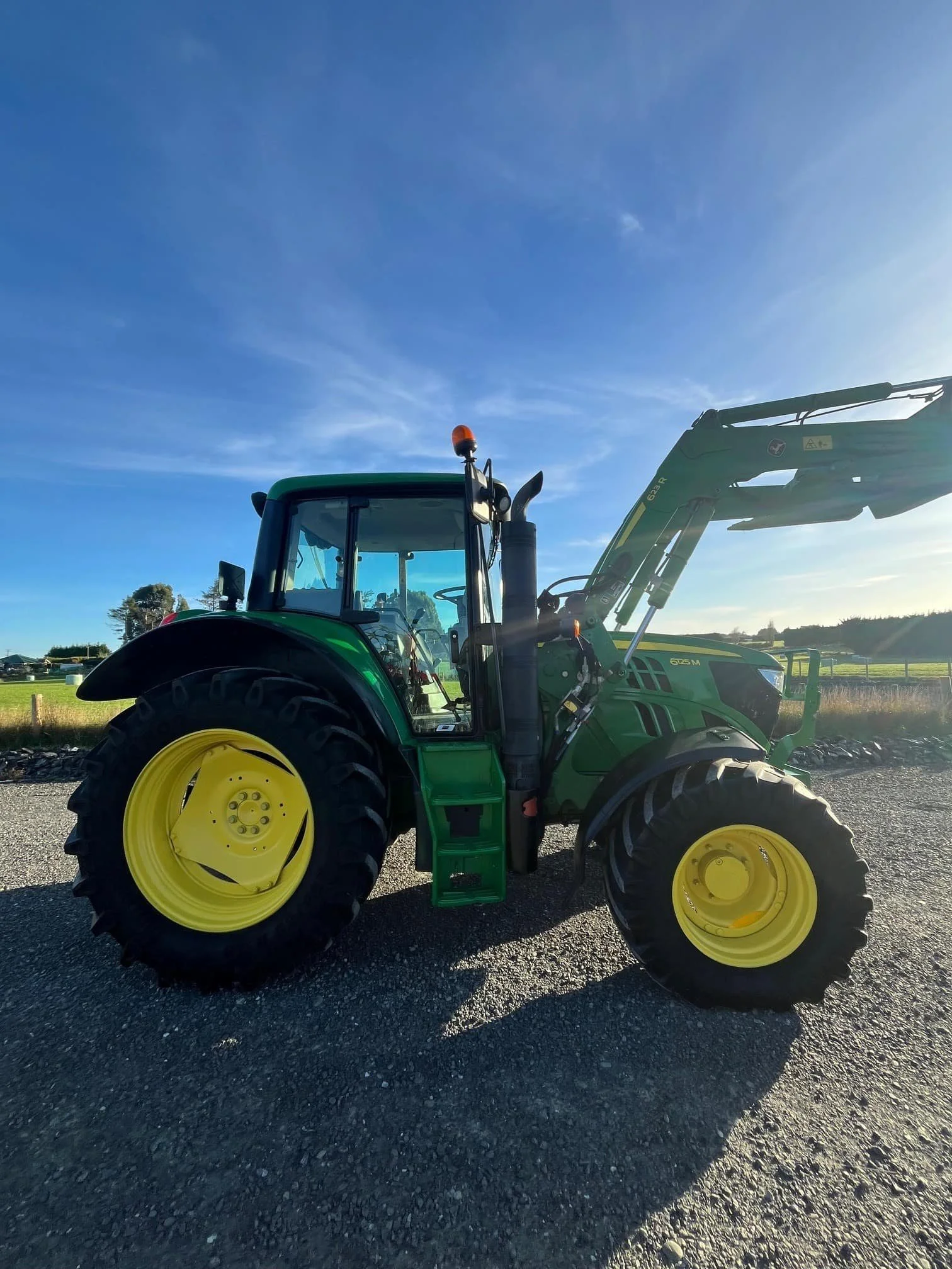 M32731INV John Deere 6125M 4.jpg