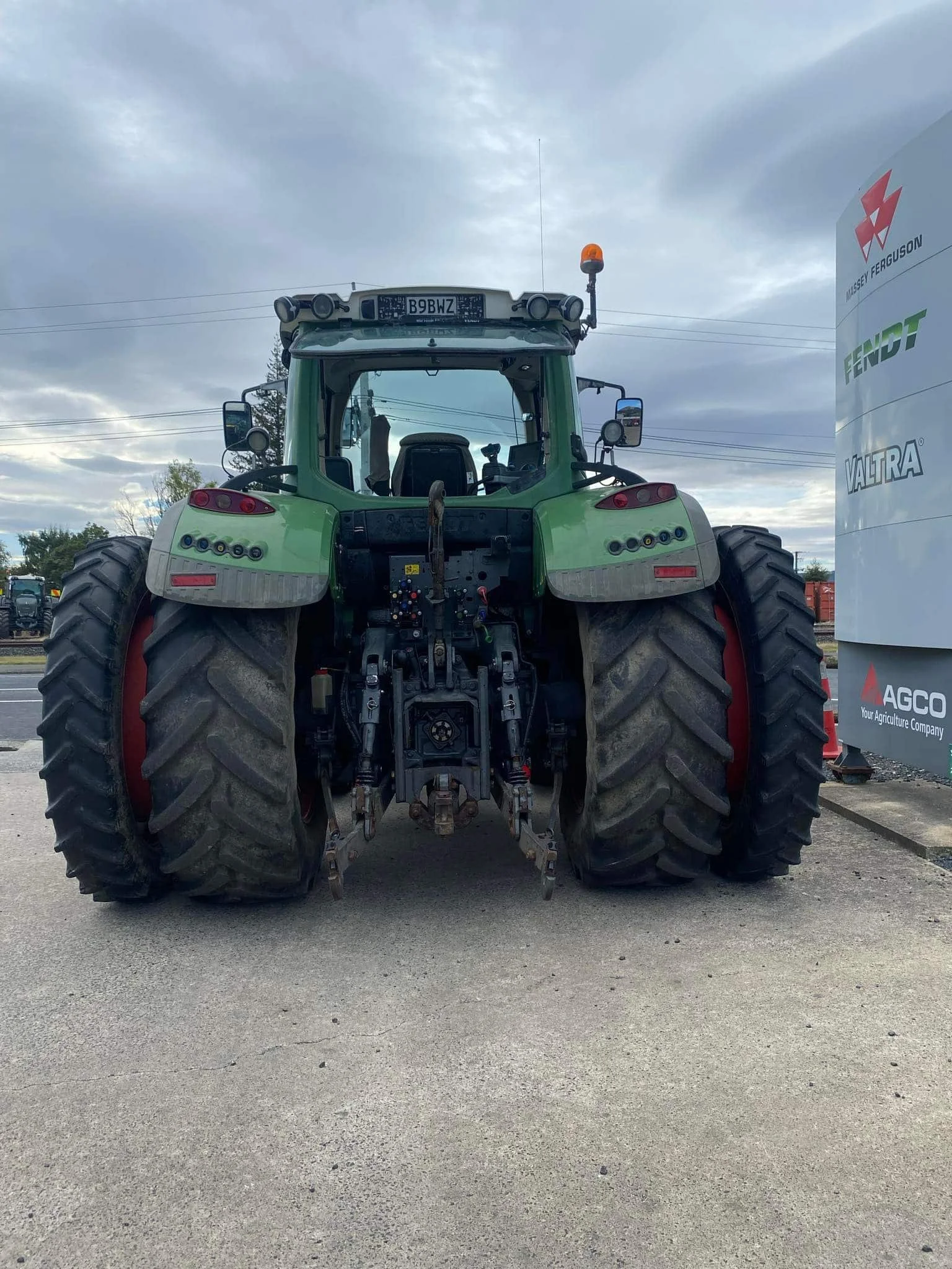 M30244MOS Fendt 718 5.jpg