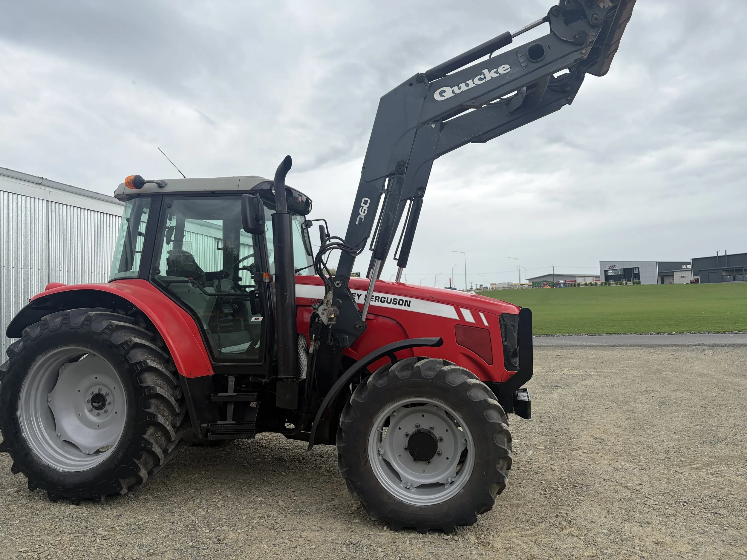 Massey Ferguson 5465 used tractor (7).jpeg