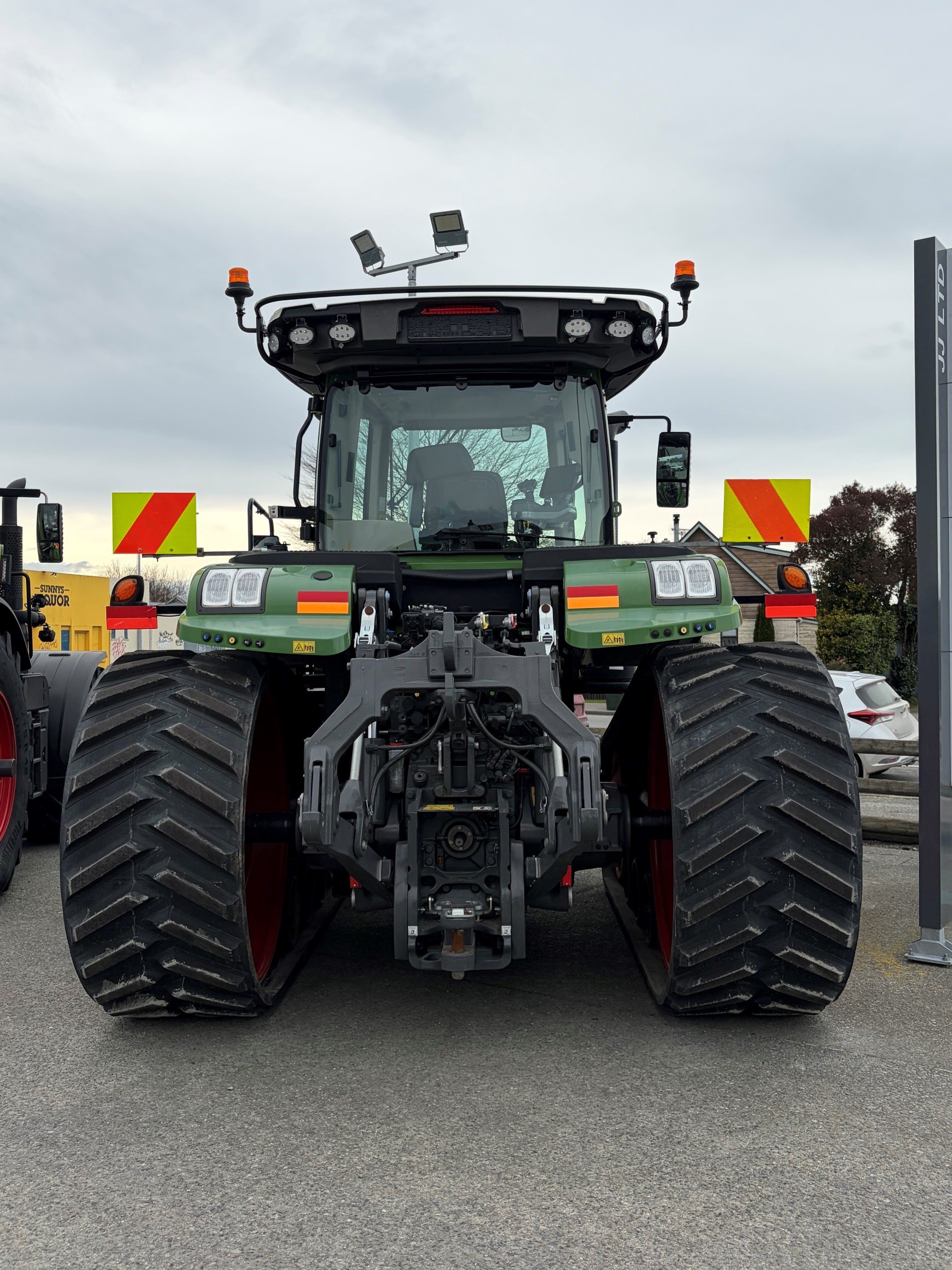 940 Rear.jpg