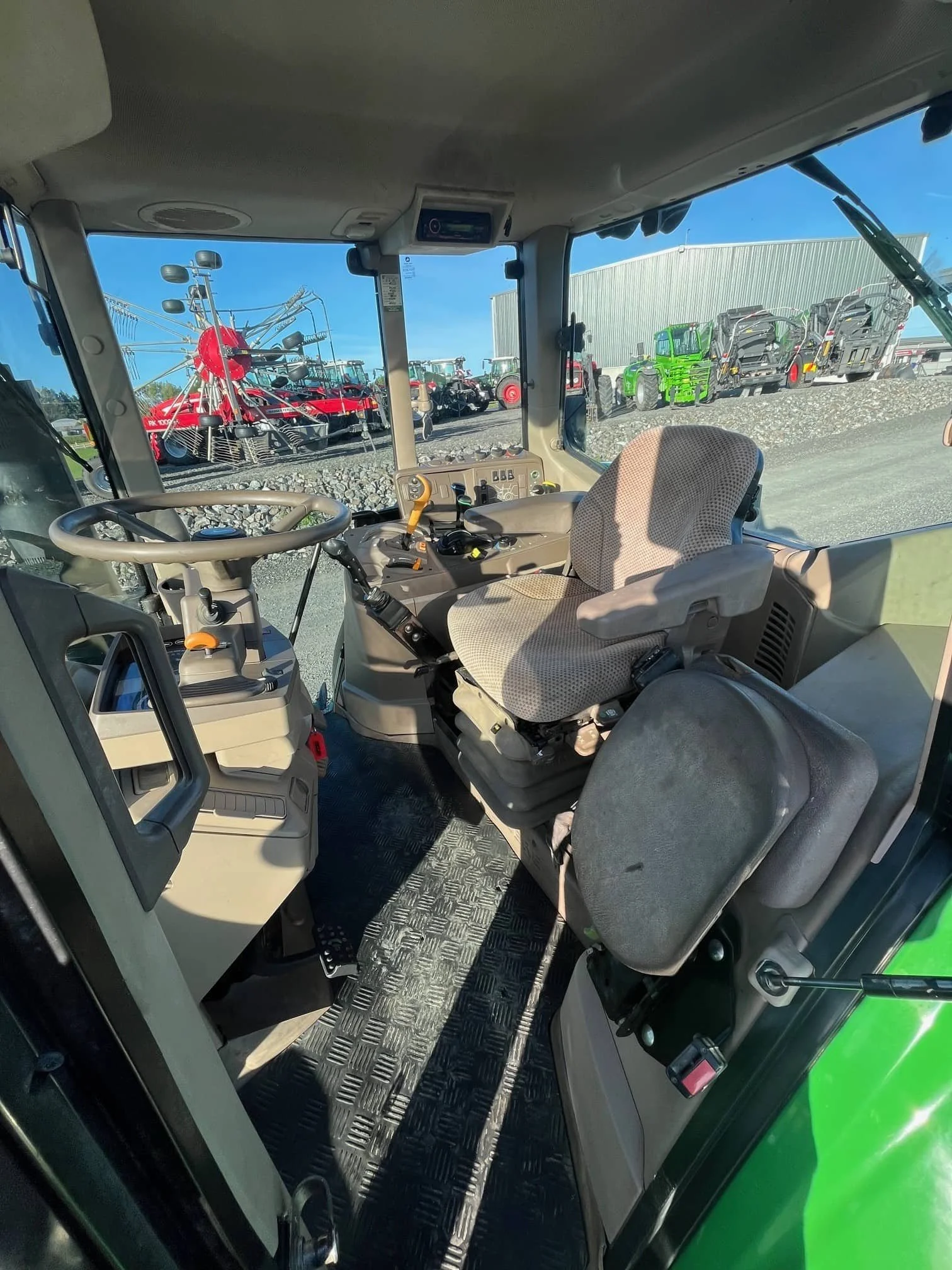 M32731INV John Deere 6125M 6.jpg