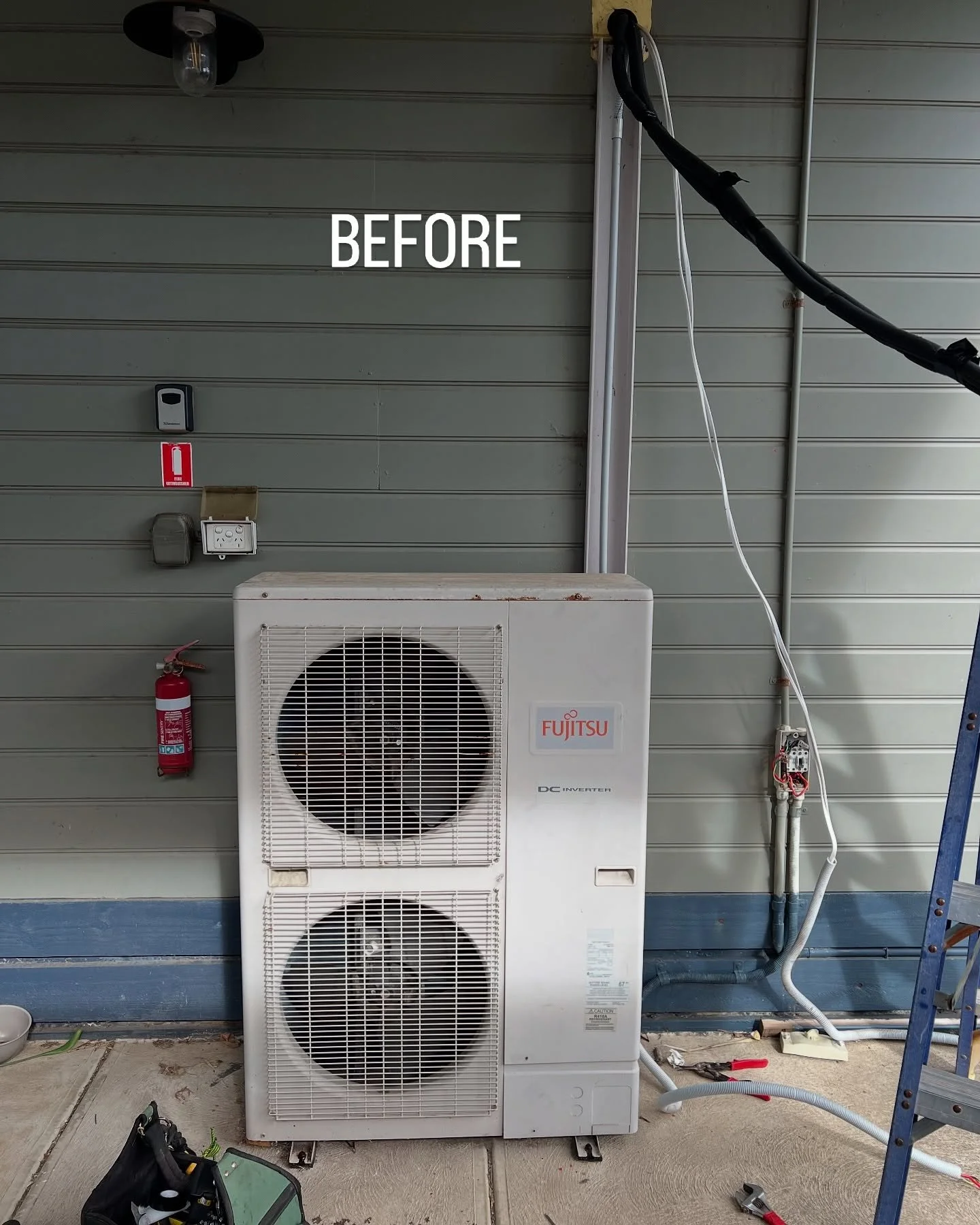 Air conditioning change over, removing old Fujitsu for Mitsubishi 9Kw 
📍Cowes, Phillip Island