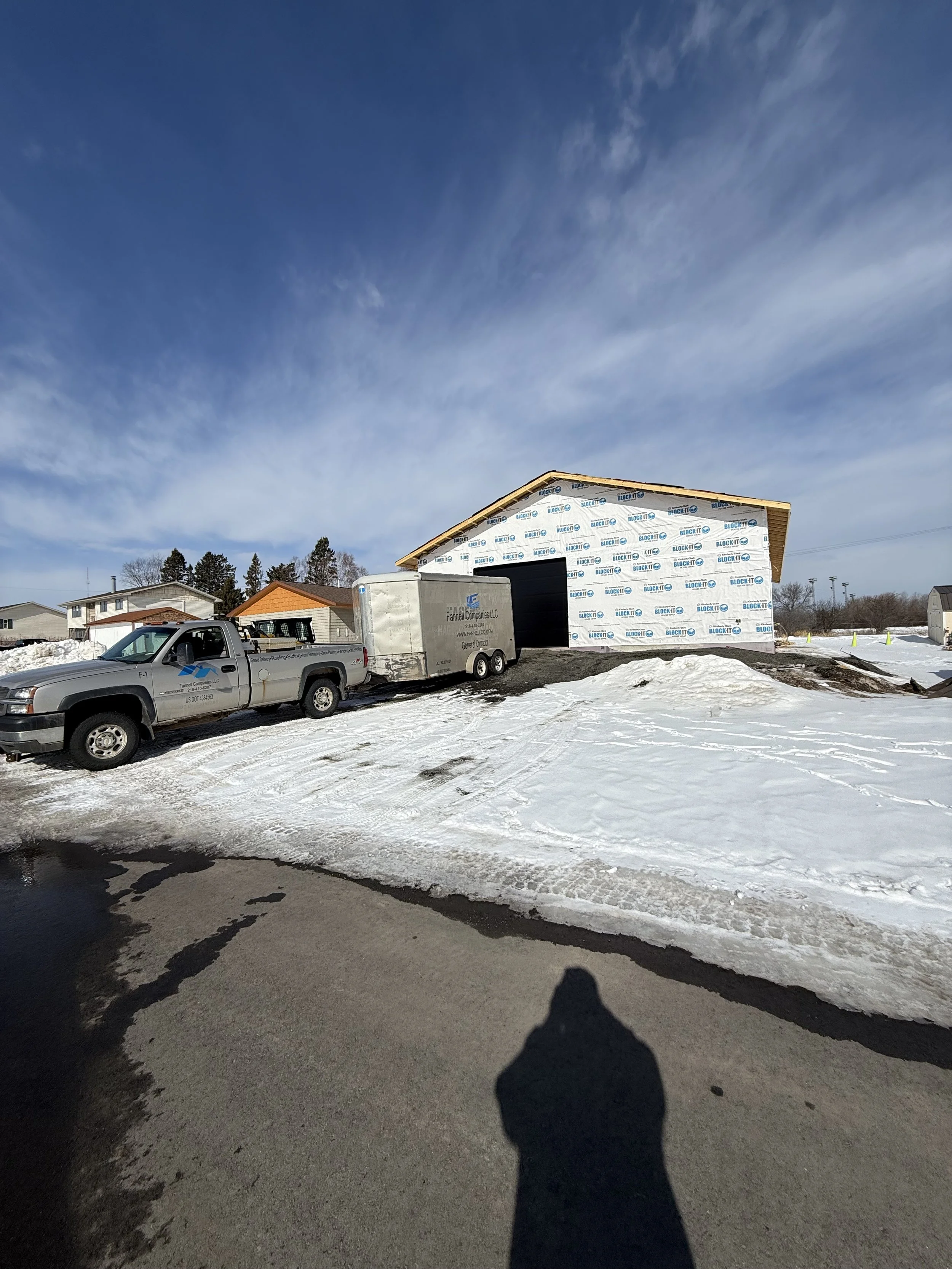 Construction of a 40' x 64' barndo style home.