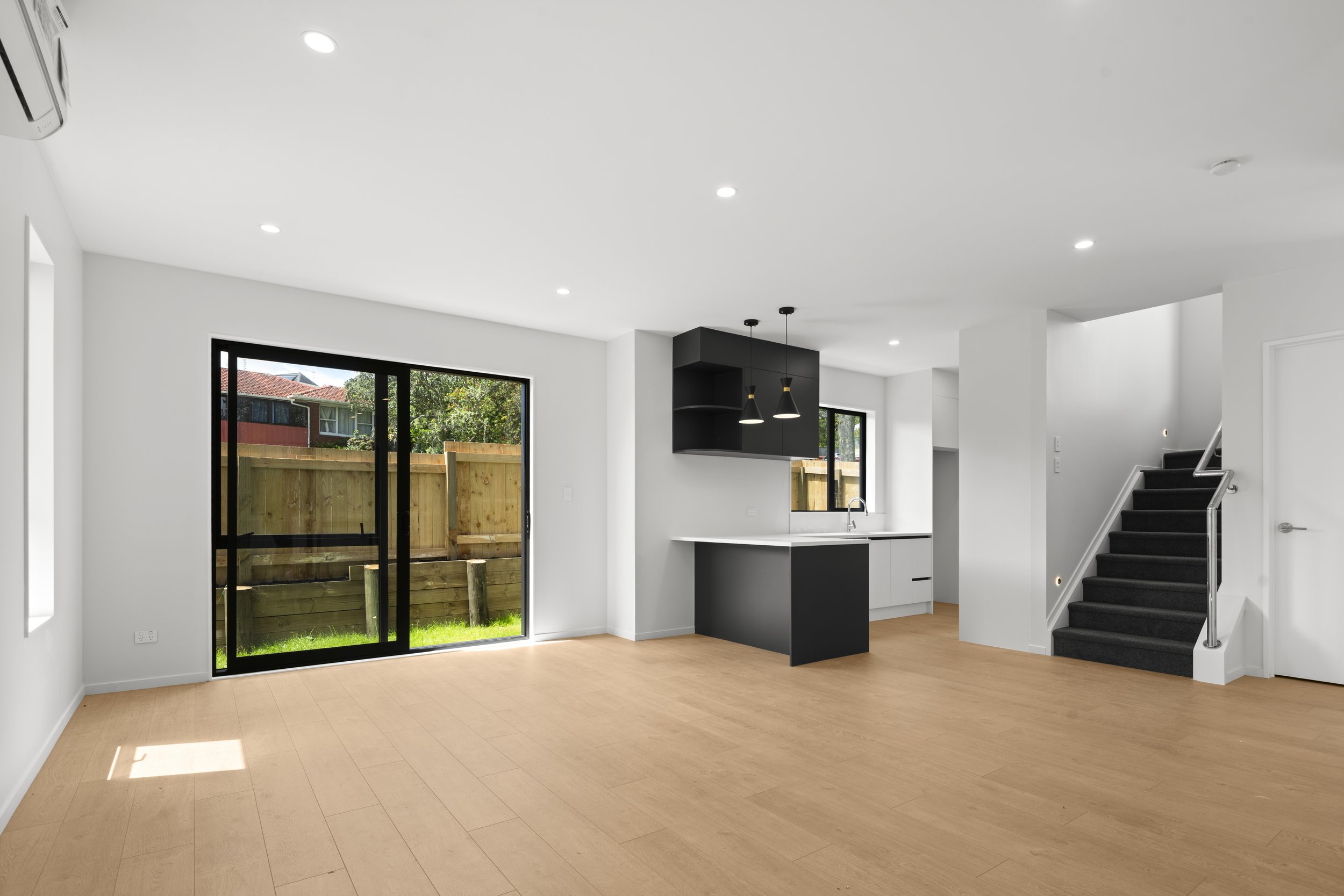 48 Eban Ave (10).JPG