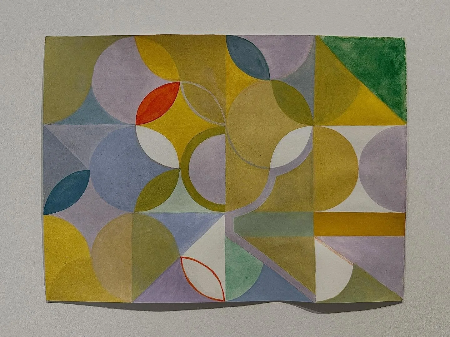 Untitled no.1 (drawings 2025-2026), gouache and colored pencil on paper, 15X11&rdquo;(38X28cm), 2026
.
.
.
#contemporaryart #drawings #worksonpaper #abstractart #yutingong