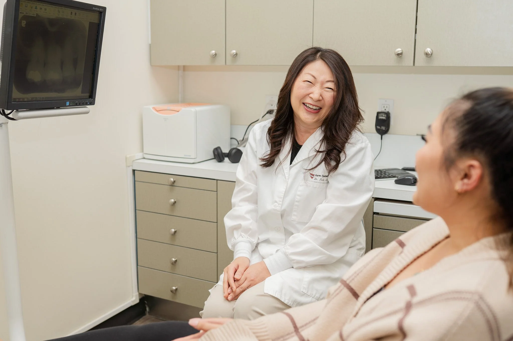 Dr. Seiko Lee, your trusted Vancouver dentist at Aarm Dental Group in Yaletown, offering patient-centered care and services like TMJ treatment, Botox, and veneers. We make beautiful smiles for all ages.
