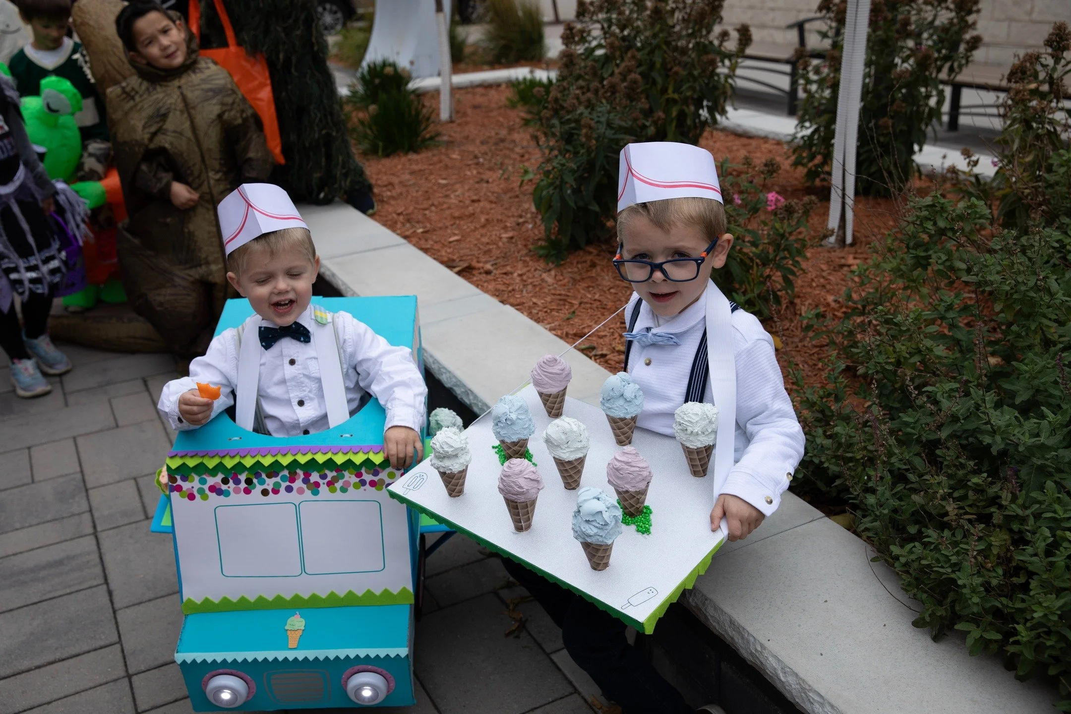 Downtown Marshall Trick or Treating Event: 
*QR code did not want to work*
https://gallery.keelphotography.com/downtownmarshalltrickortreatingevent/