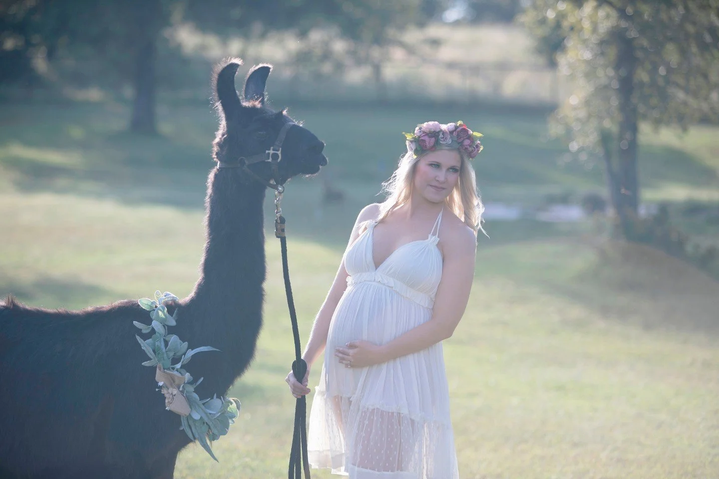 ✨ Why Maternity Photography Is About Confidence, Not Just a Bump
You deserve to feel beautiful, empowered, and radiant during this incredible chapter. 🌸 Maternity photography is about confidence, connection, and celebrating the strength of motherhoo