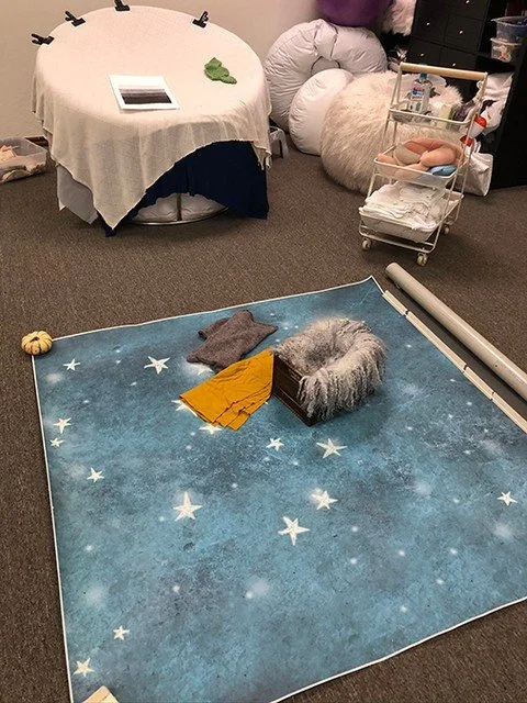 ☕ Ever wonder what a day looks like inside a Taunton MN photo studio? Step behind the scenes with me in today&rsquo;s blog &ndash; from lighting to laughter 💡
✨ Read more: http://www.keelphotography.com/blog/a-day-in-the-studio-behind-the-scenes-at-