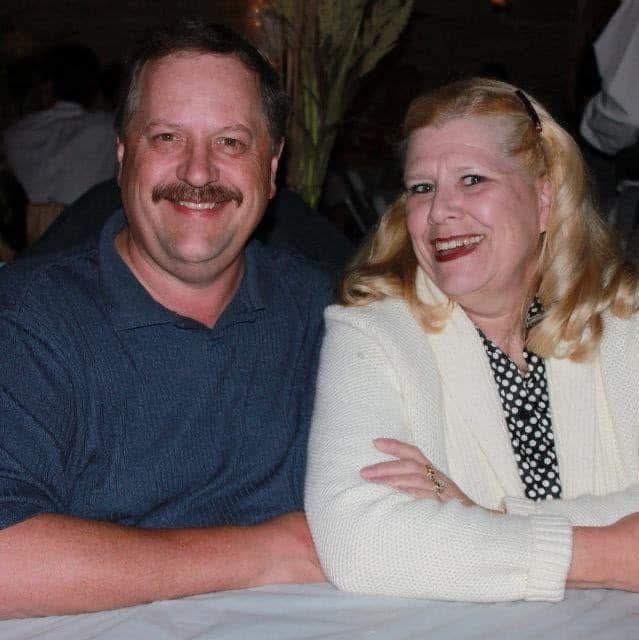 Happy 44th Wedding Anniversary!!! I love you Mom &amp; Dad!! 🎊🎉
