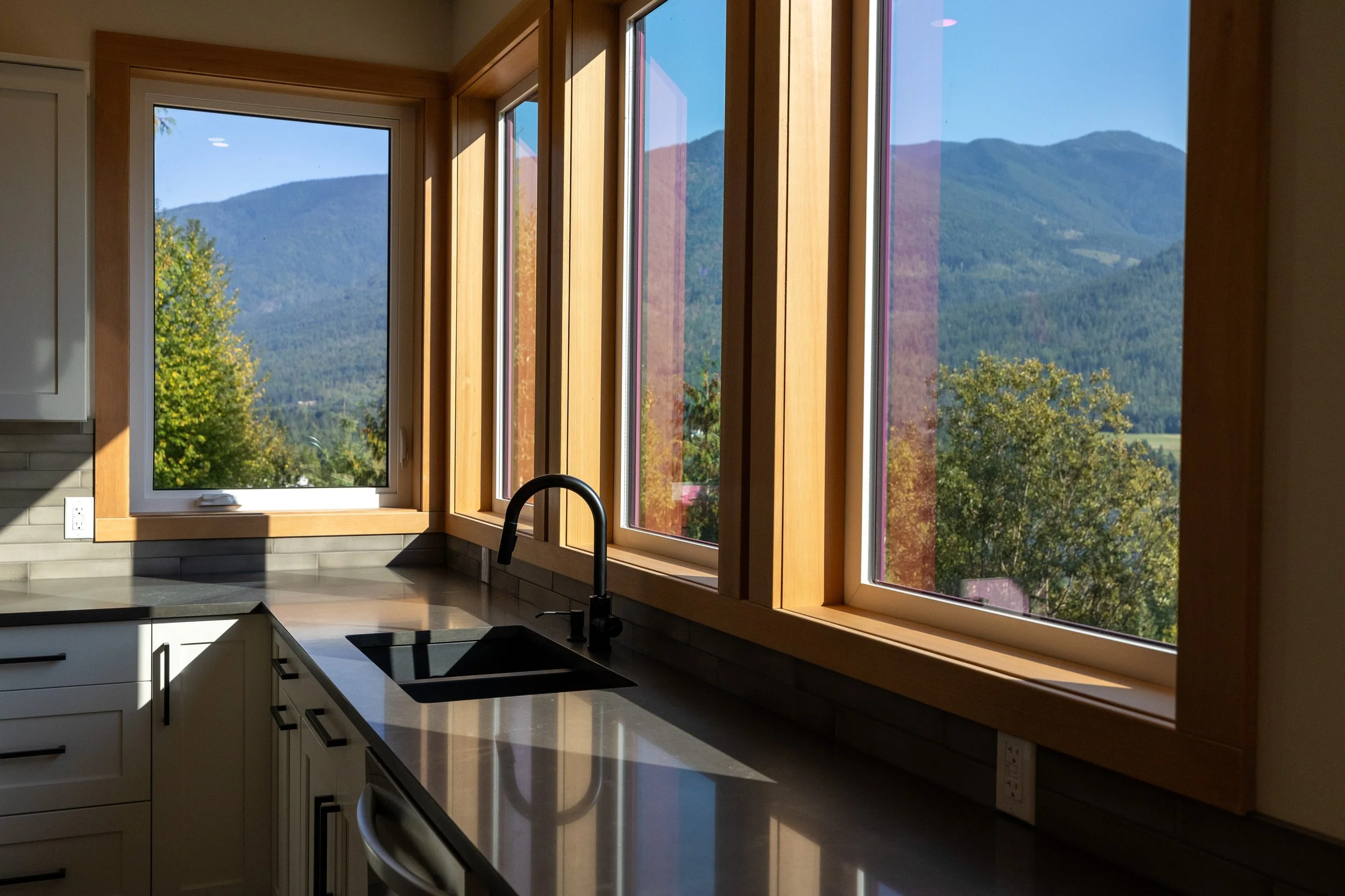 145 Lakeview-019.jpg