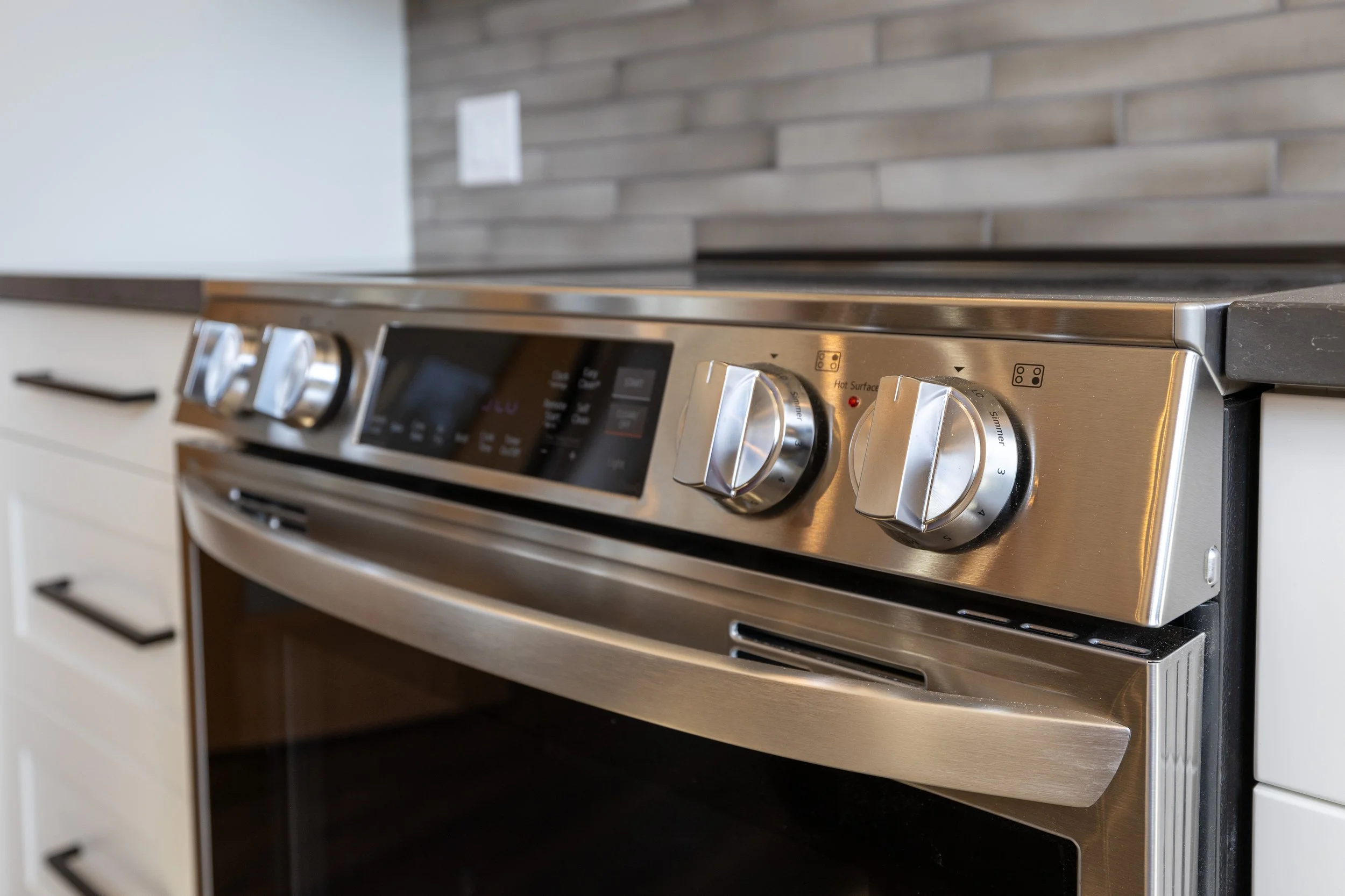 145 Lakeview-016.jpg