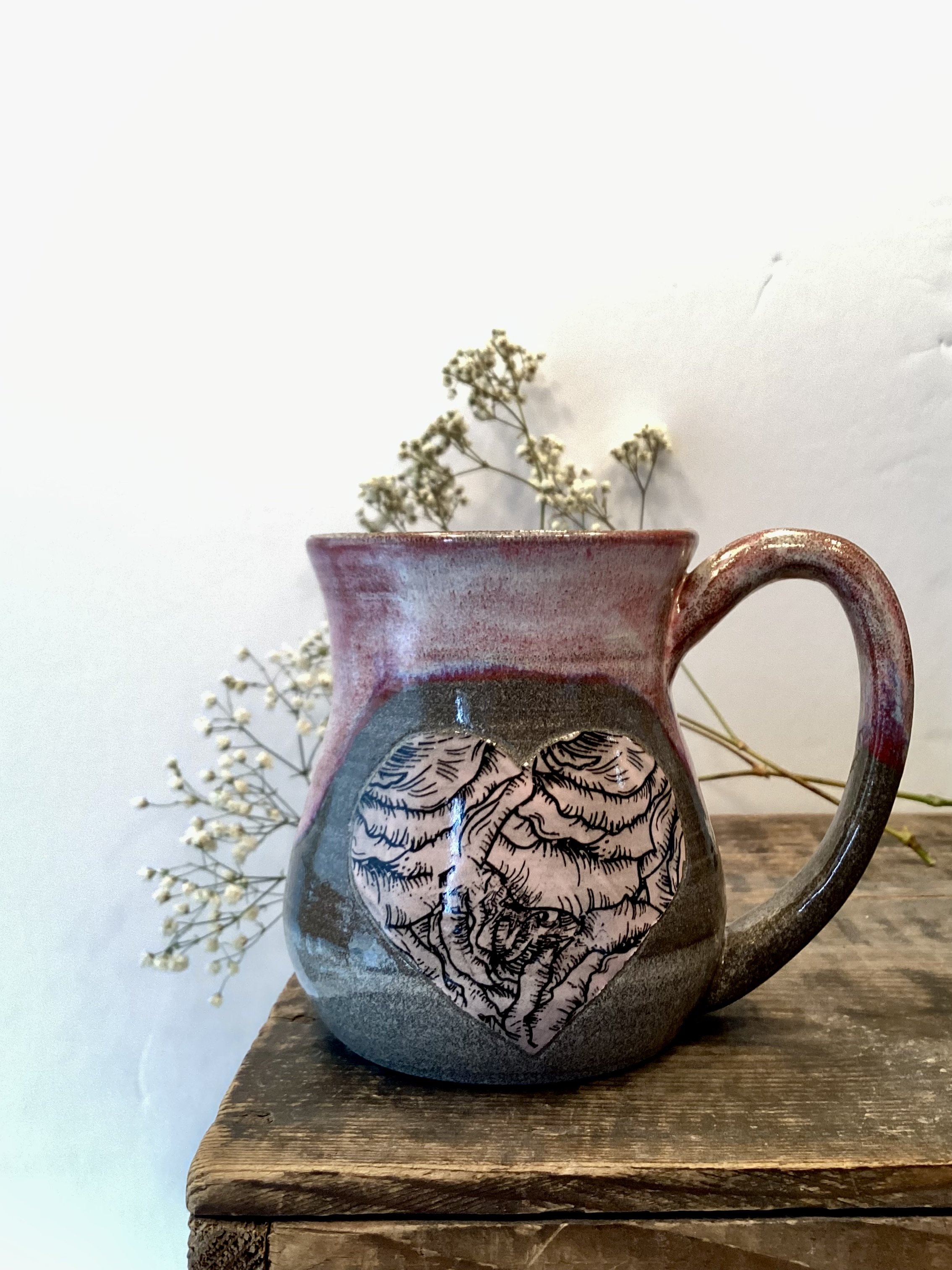 Black Rose Silhouette Hug On A Mugs