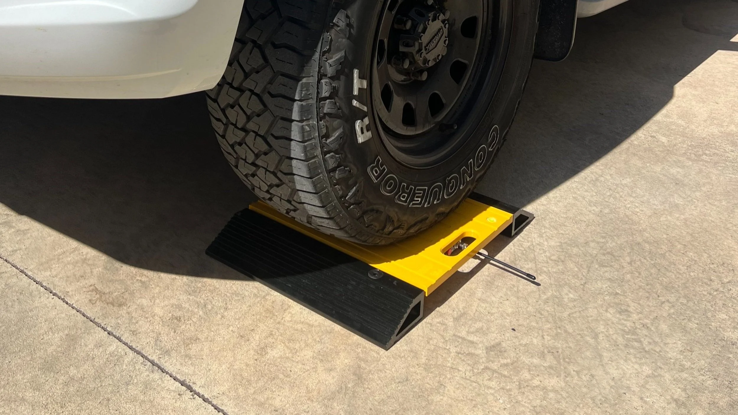 3t Weigh Pads in use under a car