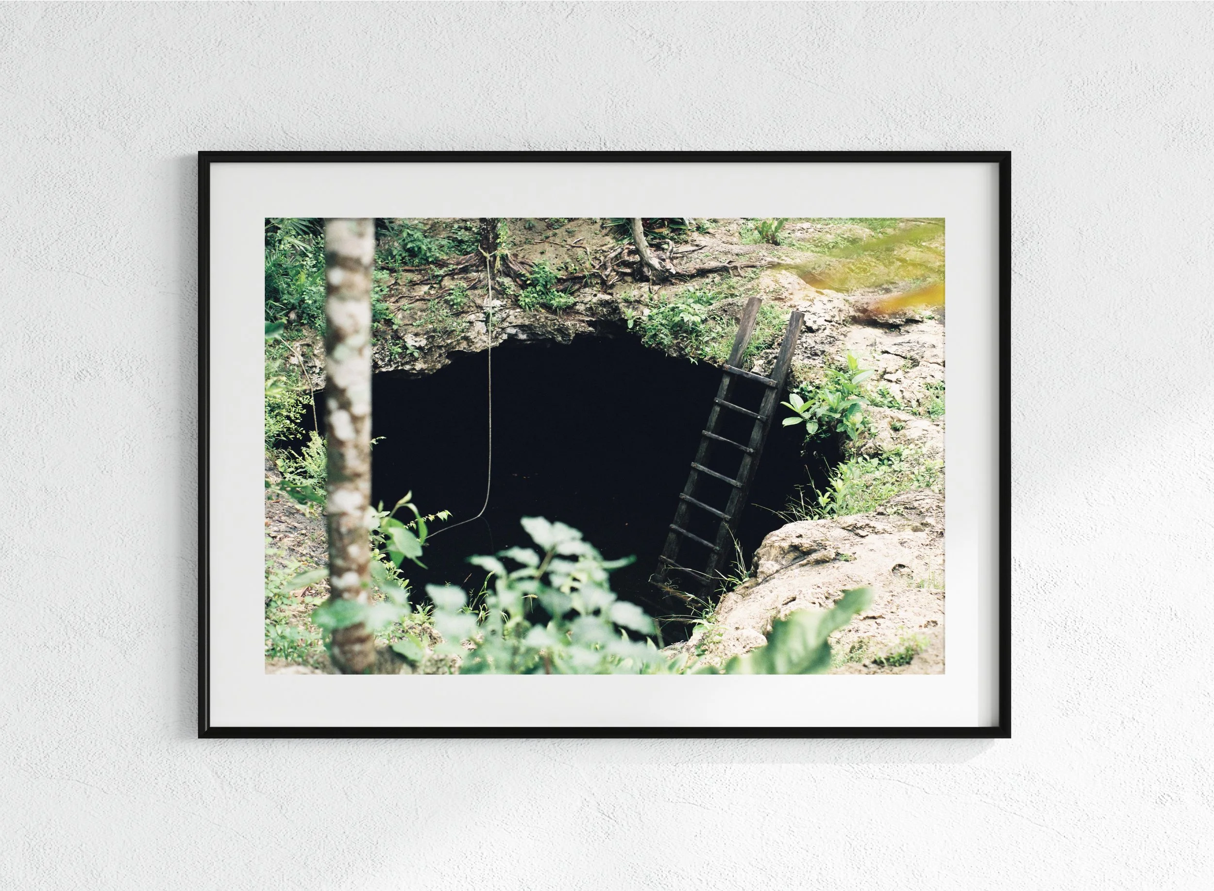 Cenote - black, matt.jpg