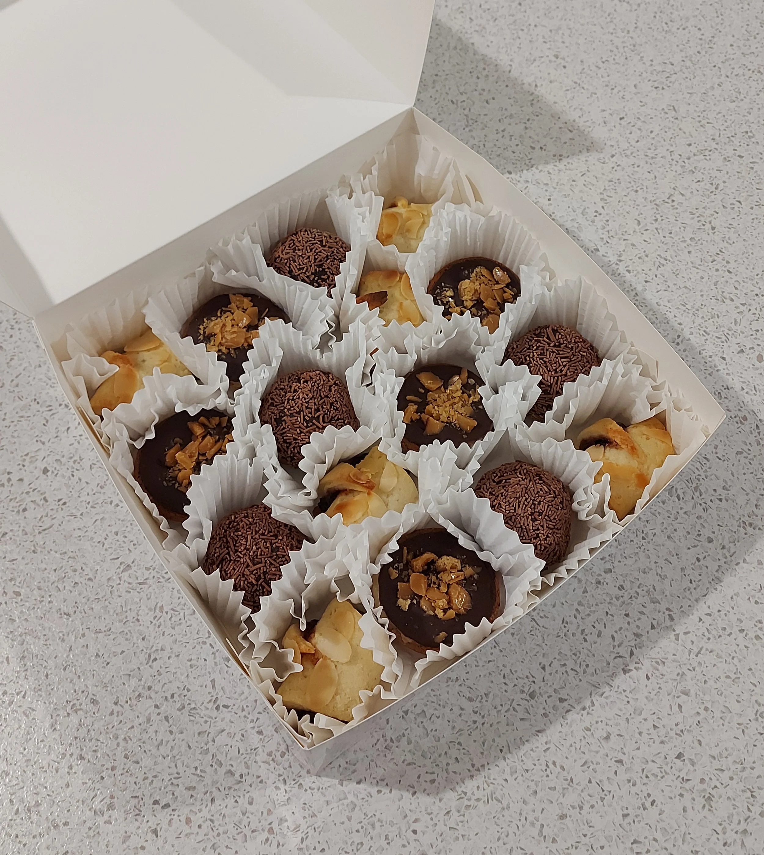 16 Piece Box (open).jpg