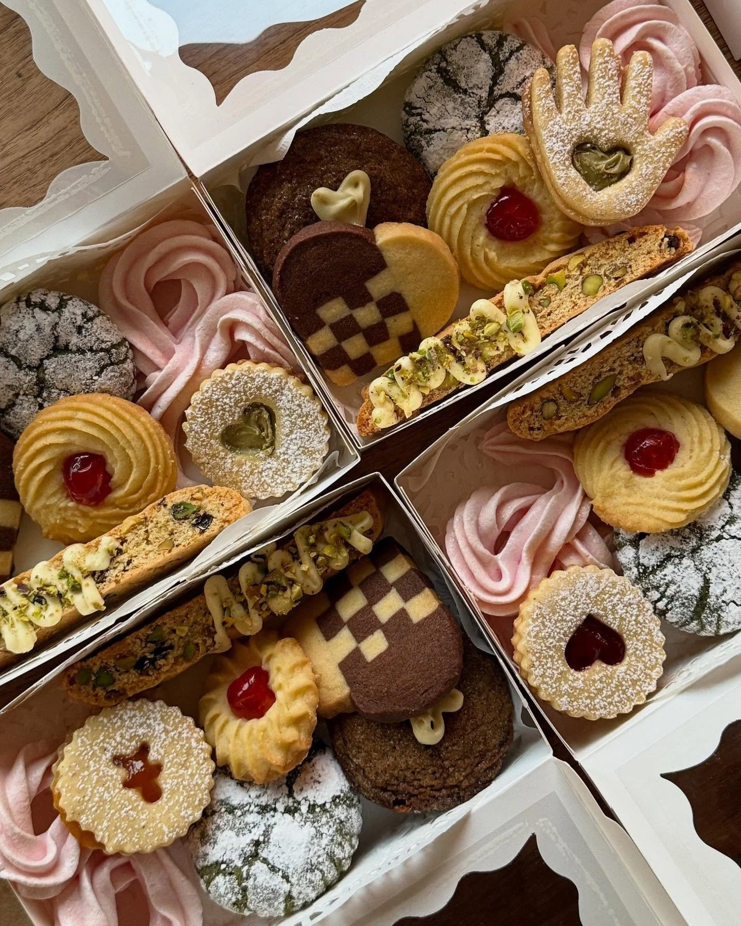 inspo for our XMAS COOKIE SWAP this sat 🤍🤍 (that's right, no working bee in sight!) 

🎄 10am saturday 20th december @ the garden

🎄 how does it work? you bring a tray of your favourite homemade cookies. you swap. you leave with a box full of ever