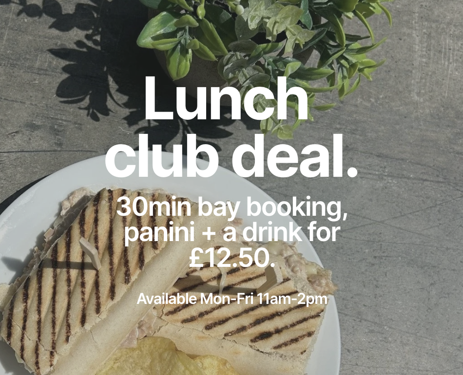A panini and crisps