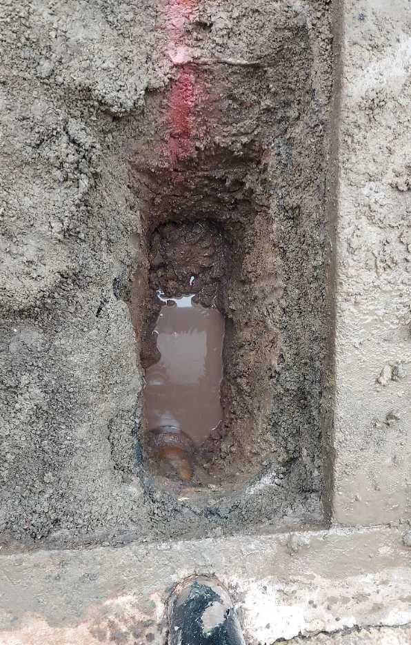 Damaged Clay Pipe (the culprit)
