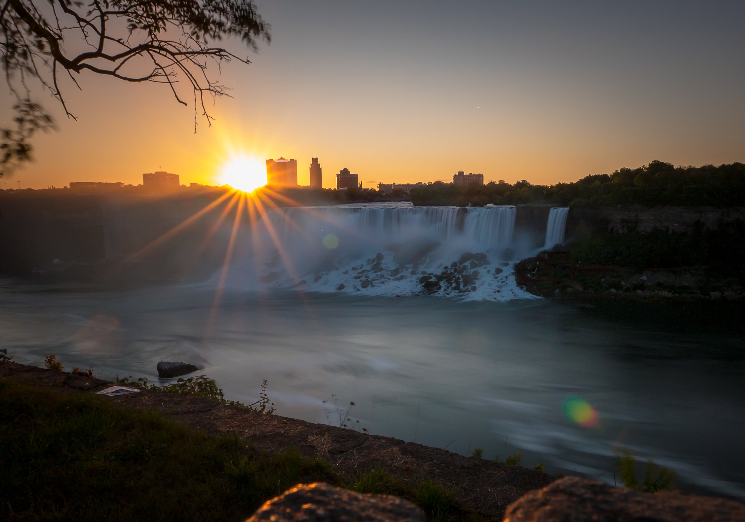 Niagara Sunrise 3.jpg