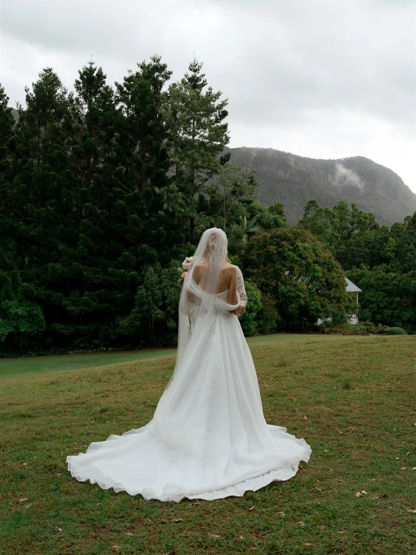 Shontae &amp; Lachlan on the most beautiful moody day

Venue @thebowerestate 
Co Ordination @panoramaeventsaus 
Florals @everandmapleweddings
Hair &amp; make up @tinakristenweddings 
Bridal @luvbridal 
Bridesmaids @billy_j_boutique