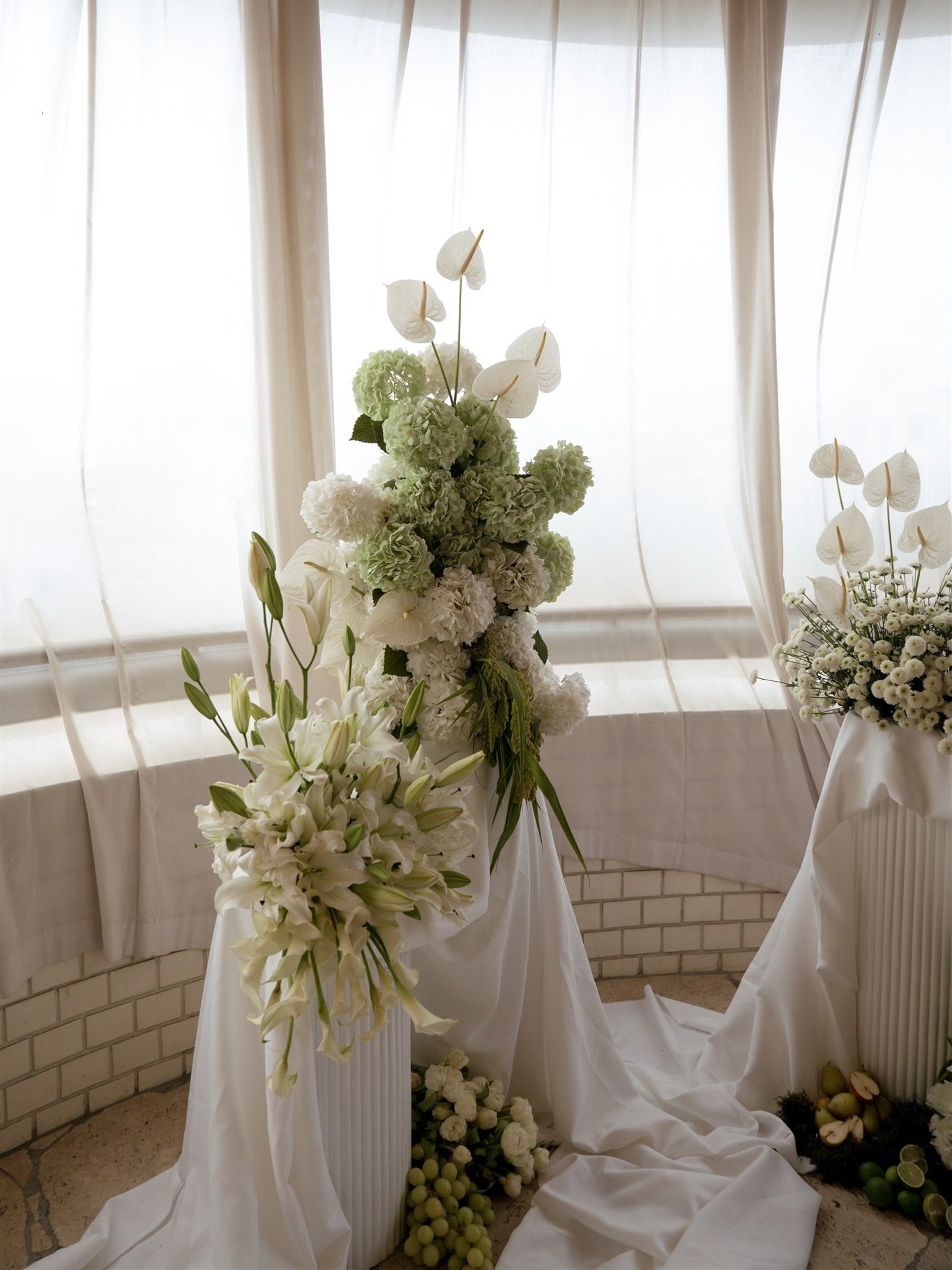 Ceremony of dreams for Laura &amp; Ethan&hellip;

Venue @thecalilehotel 
Photographer @renue.studio 
Videography @lachyfilms 
Florist @wyldwillaroseflorals 
Make Up @rachelleferraramakeup 
Hair @missyveyrethair 
Dress @spherebridalgallery 
Celebrant 