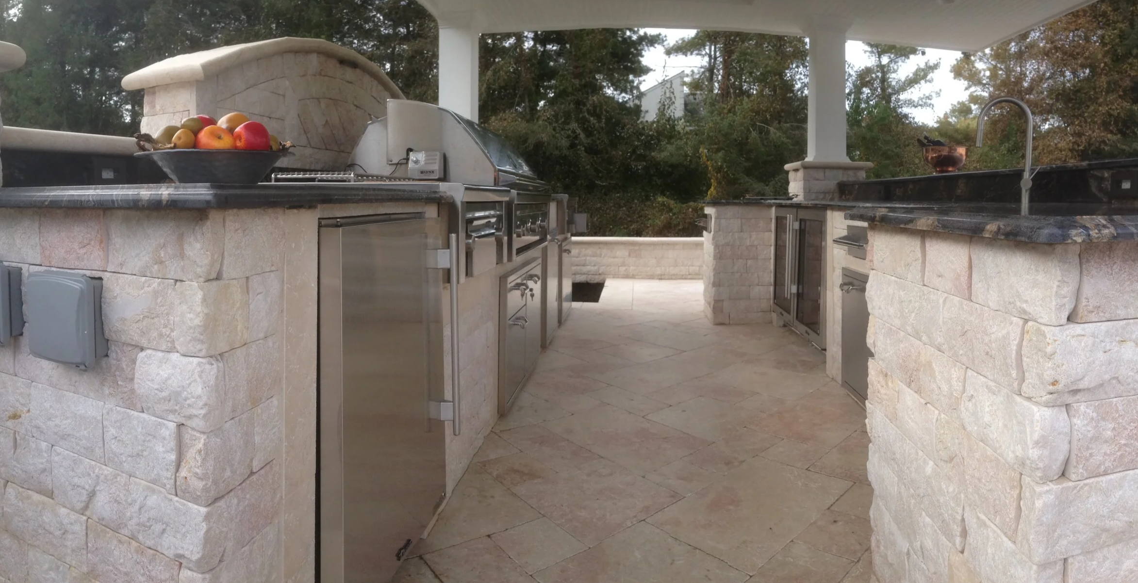 Outdoor Kitchens Designed for Good Food, Slow Evenings, and Williamsburg Living