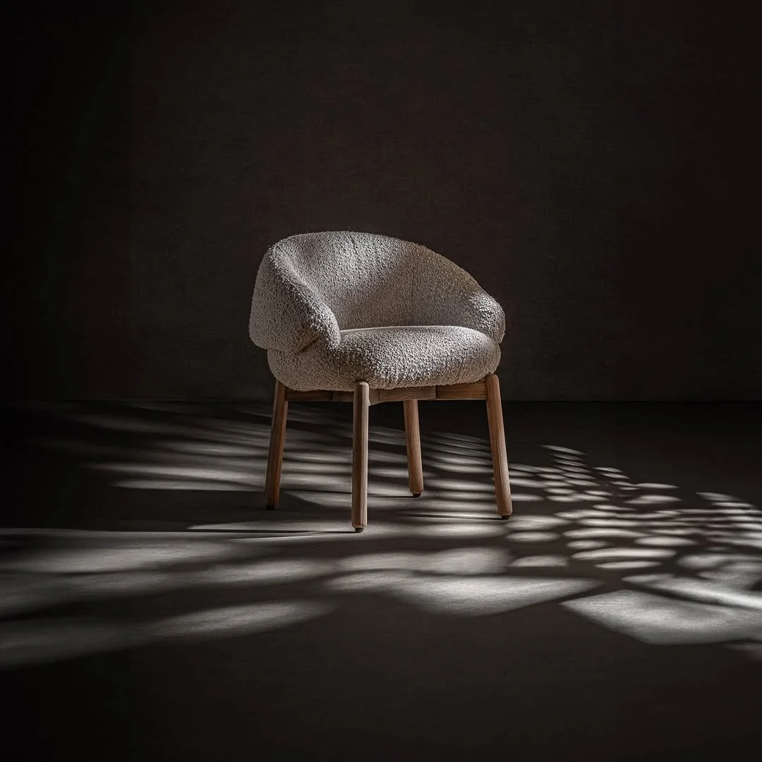 A firm structure and an organic silhouette merge in perfect balance. Discover the Jacquard armchair by @estudihac_jmferrero  for @vicalhome