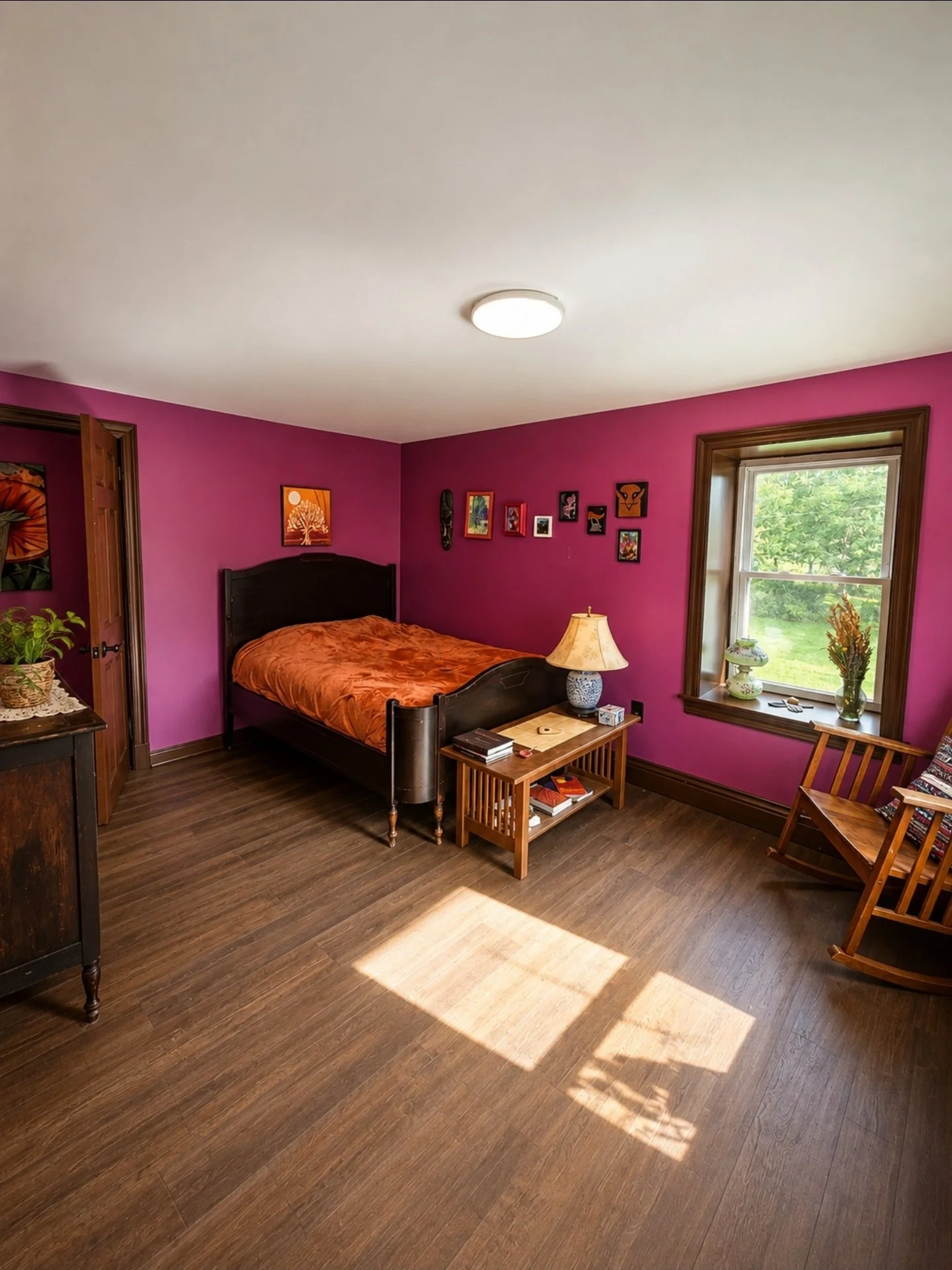 Shared Or Private Bedroom - Double & Twin Size Bed