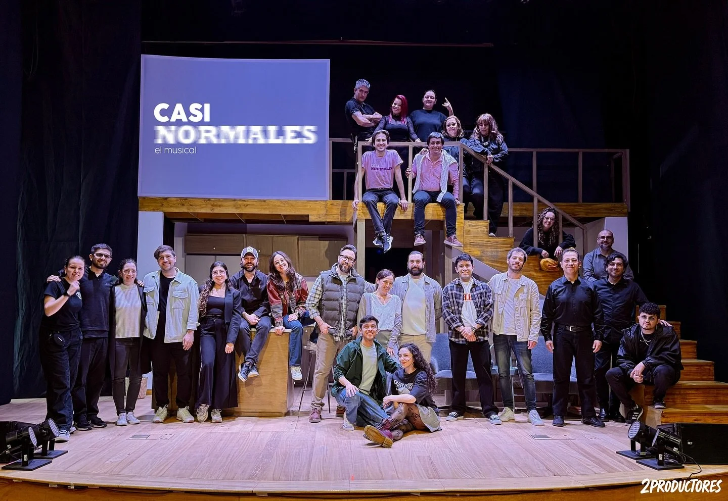 &iexcl;A contados instantes de nuestra &uacute;ltima funci&oacute;n, queremos agradecer a todos quienes han hecho de #CasiNormalesCo una realidad!

Gracias tambi&eacute;n a los m&aacute;s de 1.500 espectadores que se atrevieron a vivir esta historia 