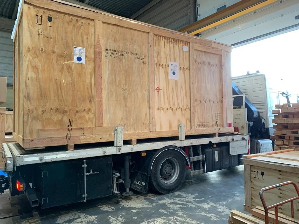 AMT - transport caisse en bois.jpg