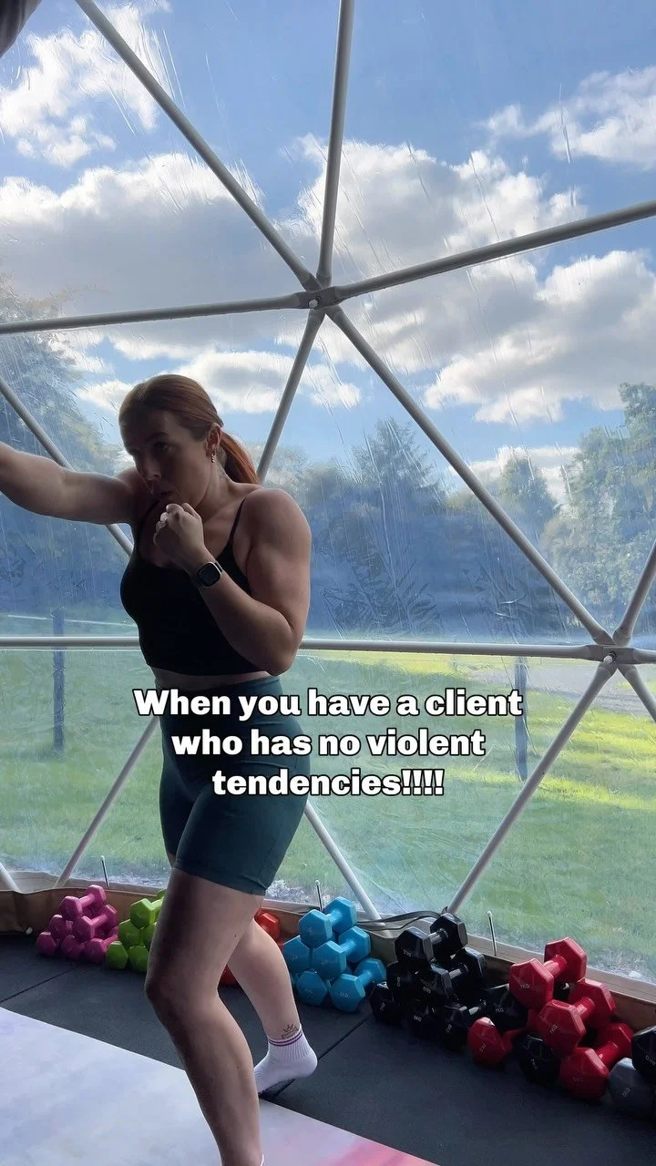 Based on a true story ‼️
One of the funniest moments in The Dome 😂
.
.
#workingoutisfun #groupfitness #tabata #boxing #slaps #funny #fitness